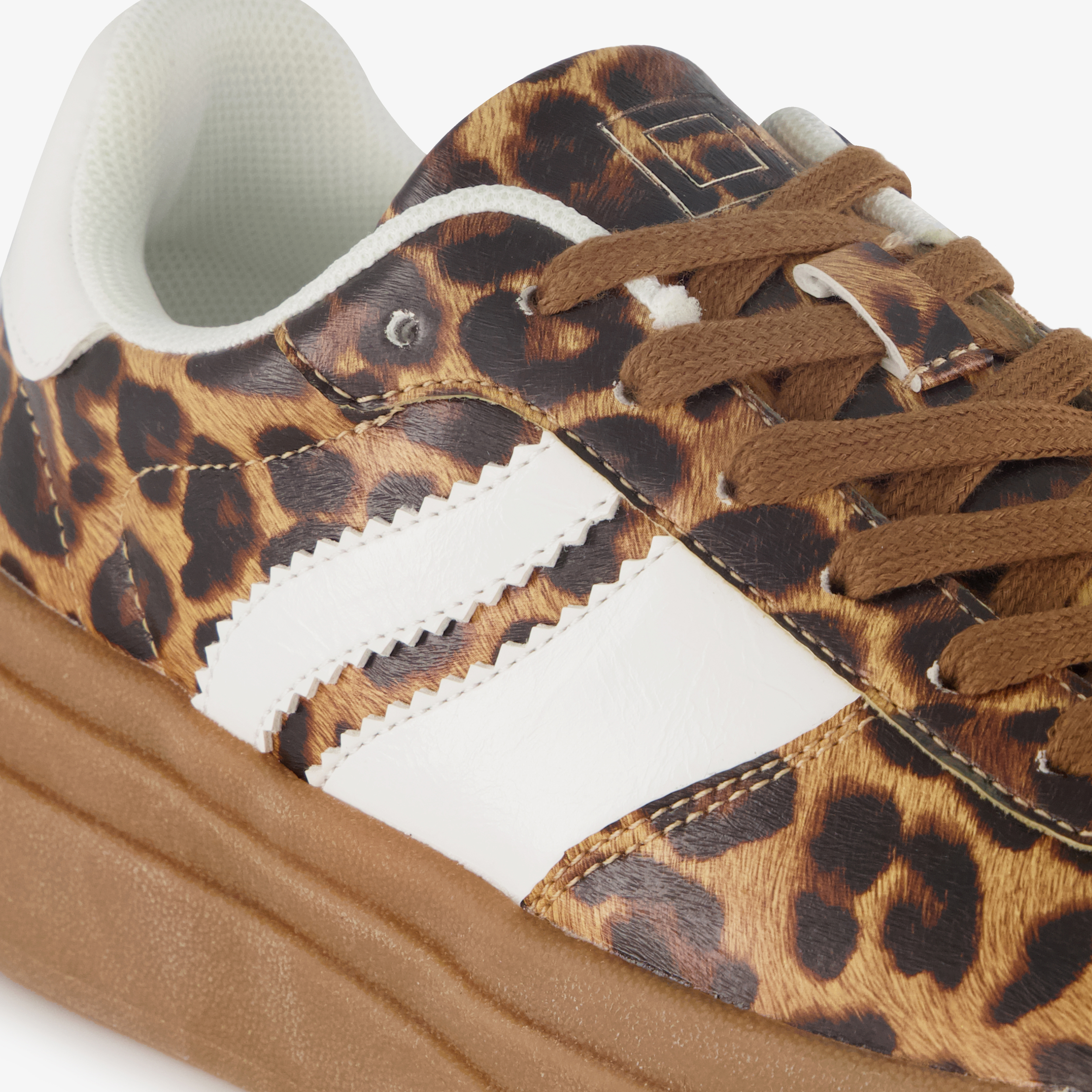 Blue Box dames sneakers met plateauzool en panterprint bruin – foto 5