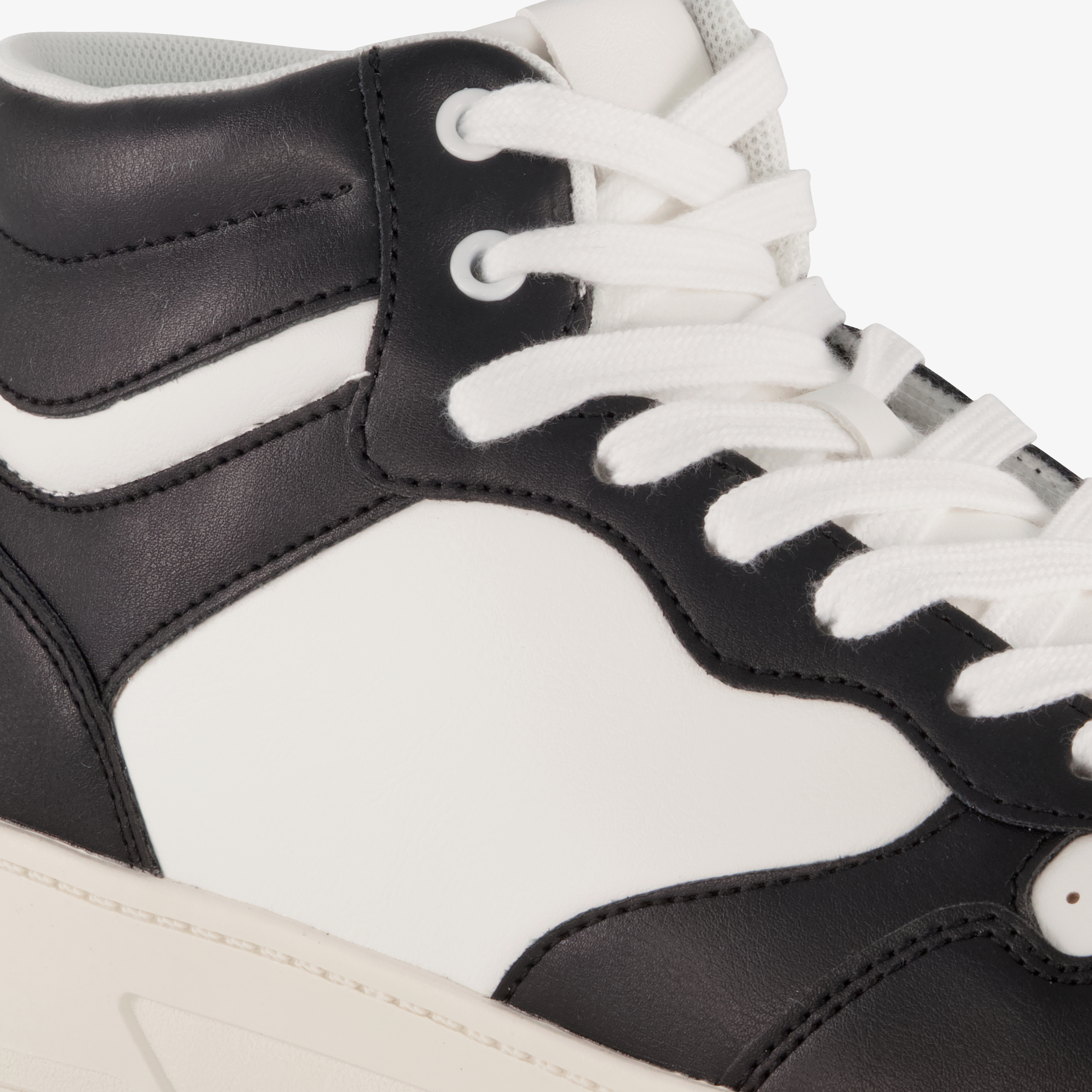 Blue Box hoge dames sneakers zwart wit – foto 5