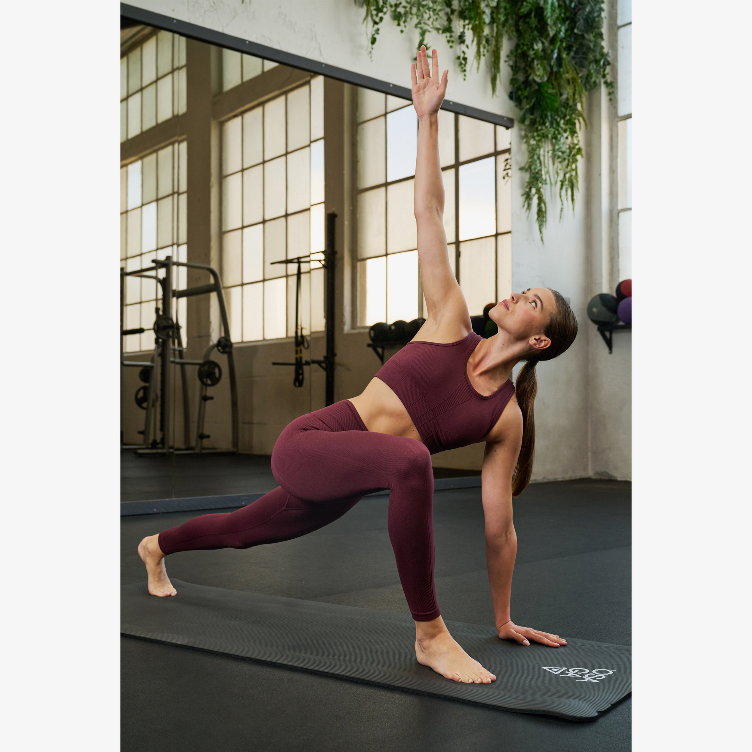 Osaga seamless dames yoga BH bordeauxrood nachtmode & ondergoed – foto 3