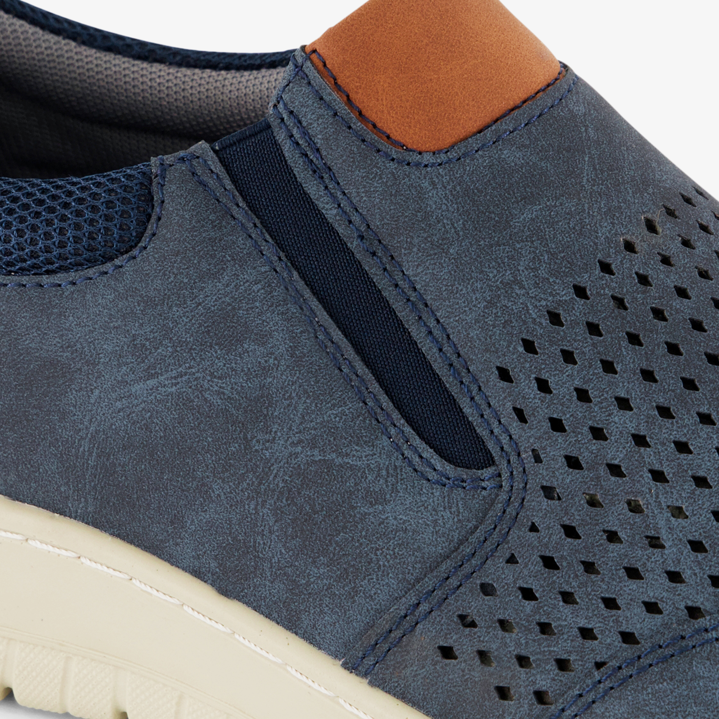 Blue Box heren instappers met perforaties blauw – foto 5