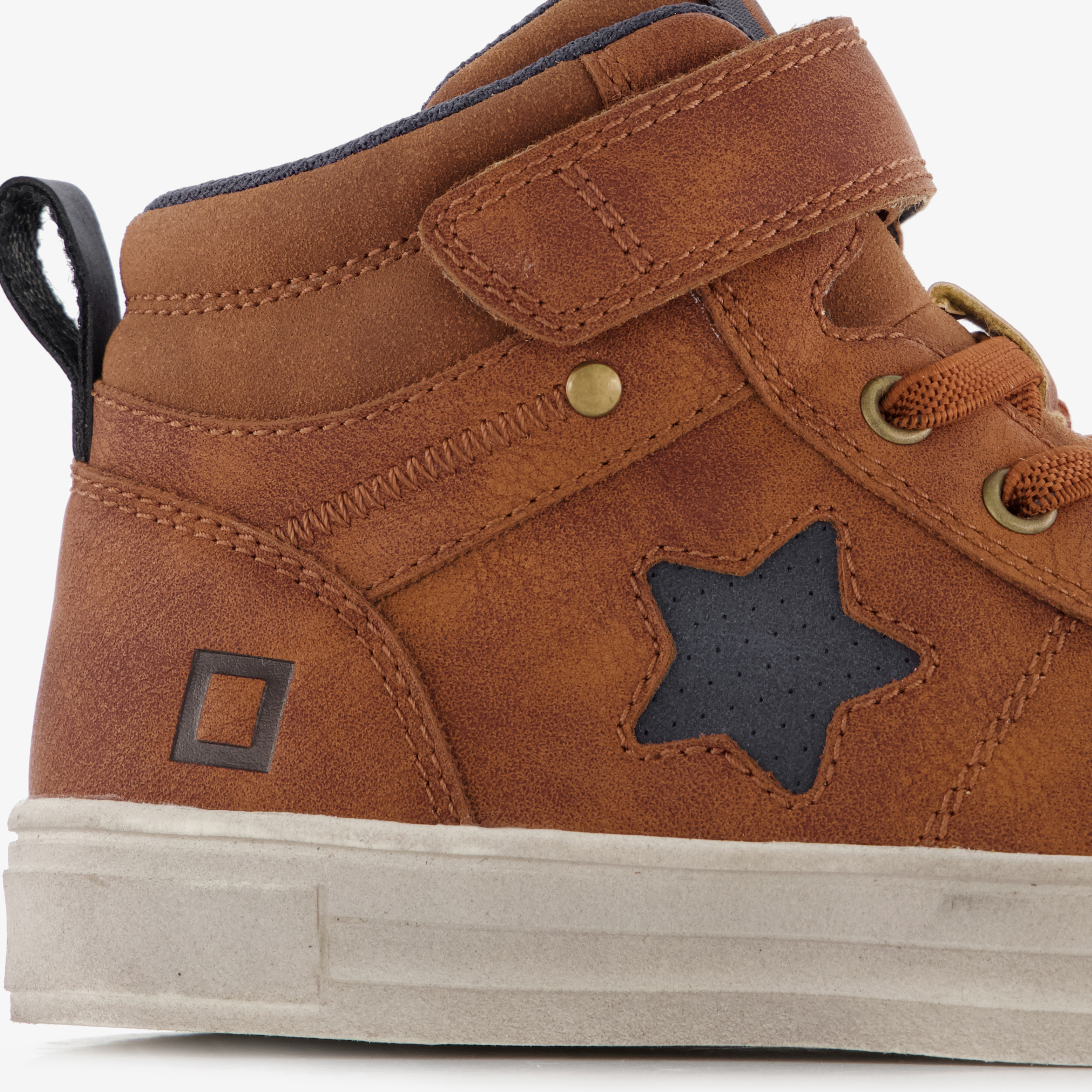 Blue Box hoge jongens sneakers bruin – foto 5