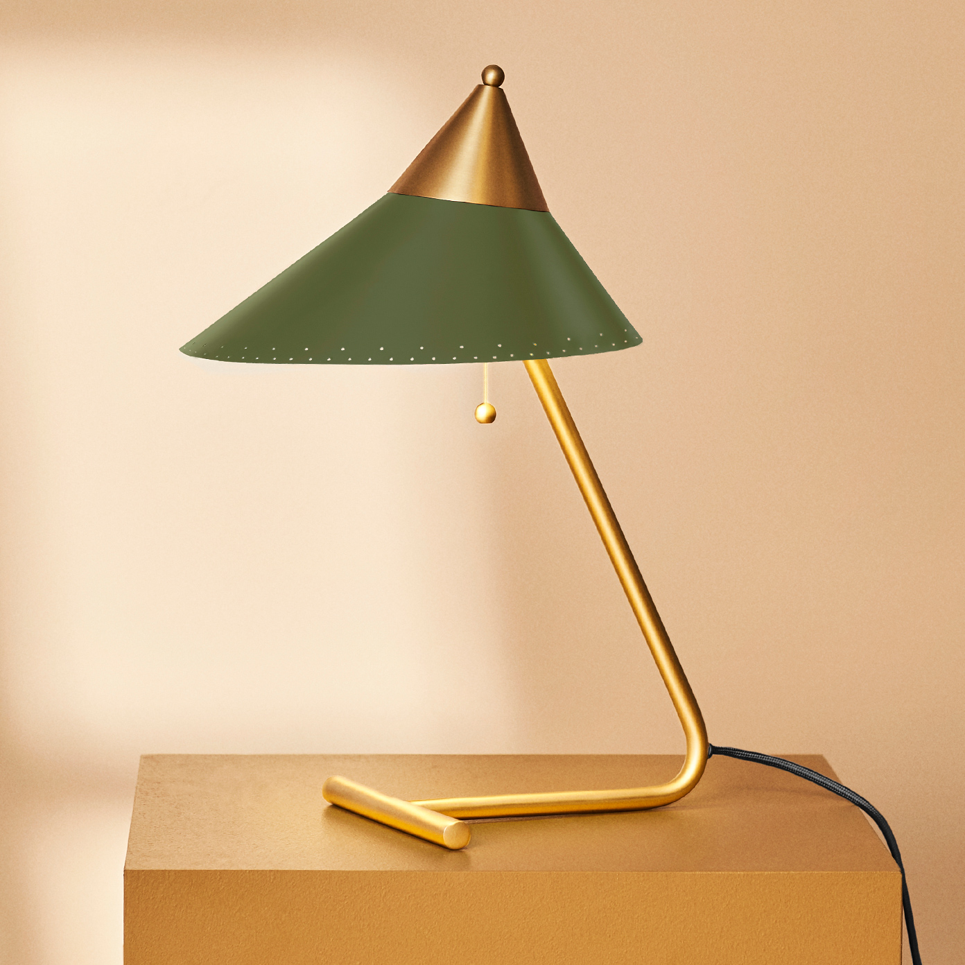 Warm Nordic Brass Top