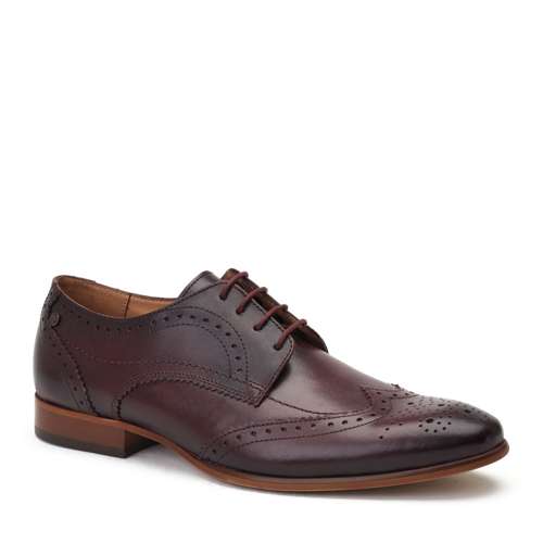 Base brogue shoes 2025