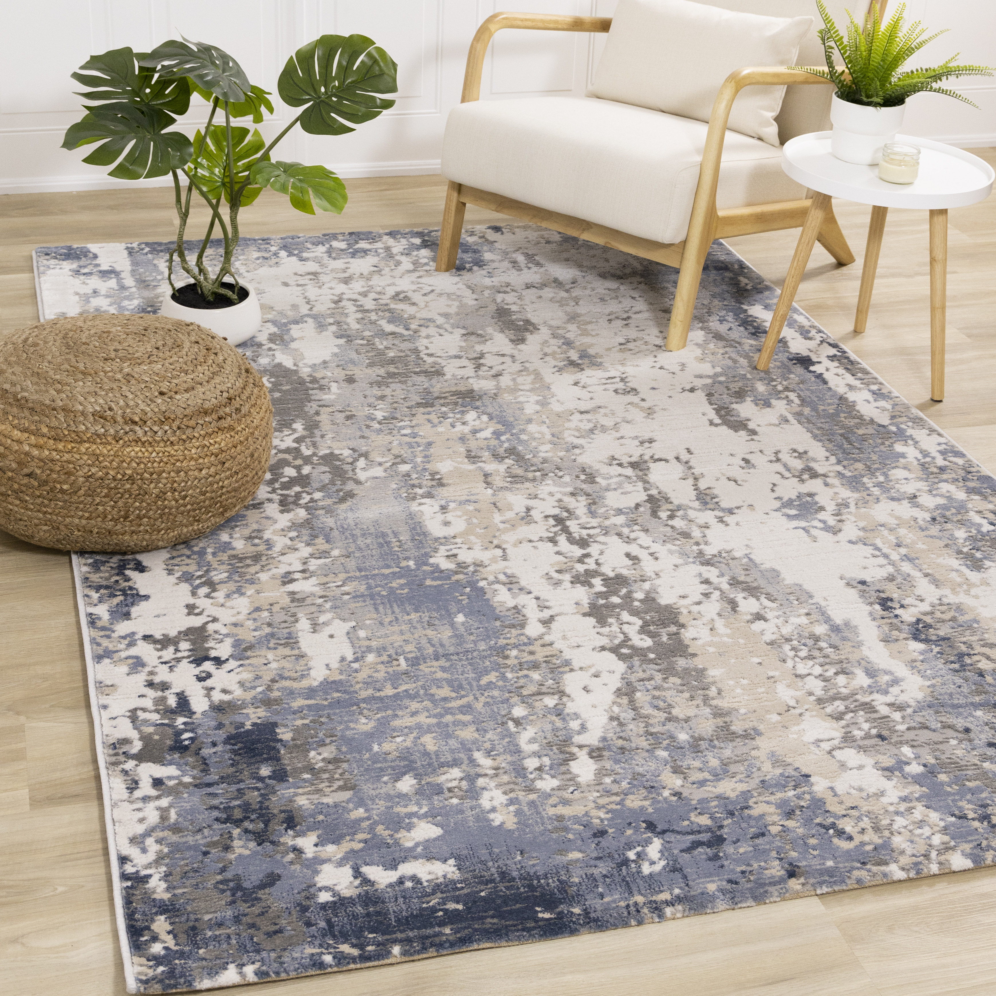 Luca Blue Beige Distressed Rug, 2'8" x 4'3"