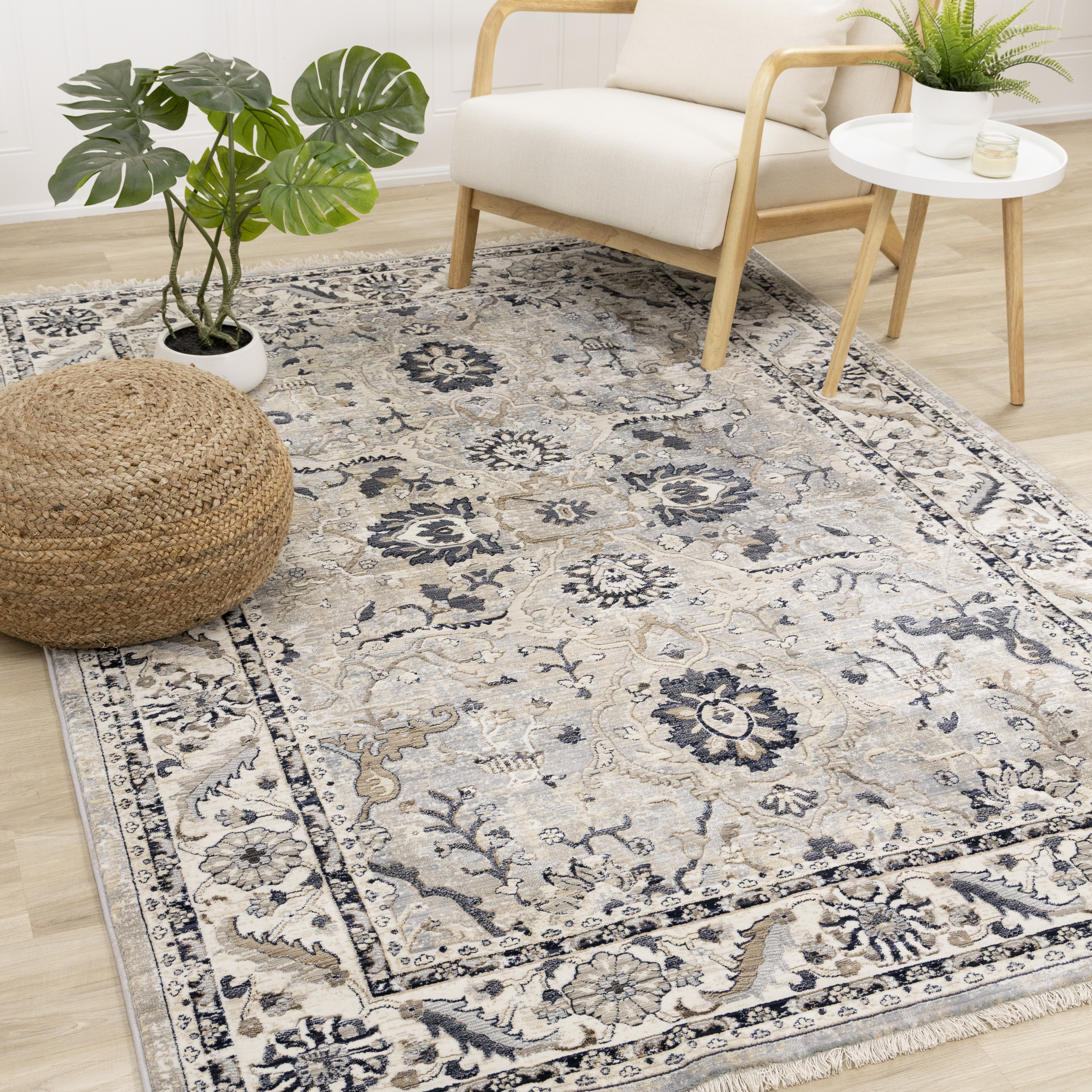 Samira Traditional Cream Blue Border Rug, 2'0'' x 7'10''