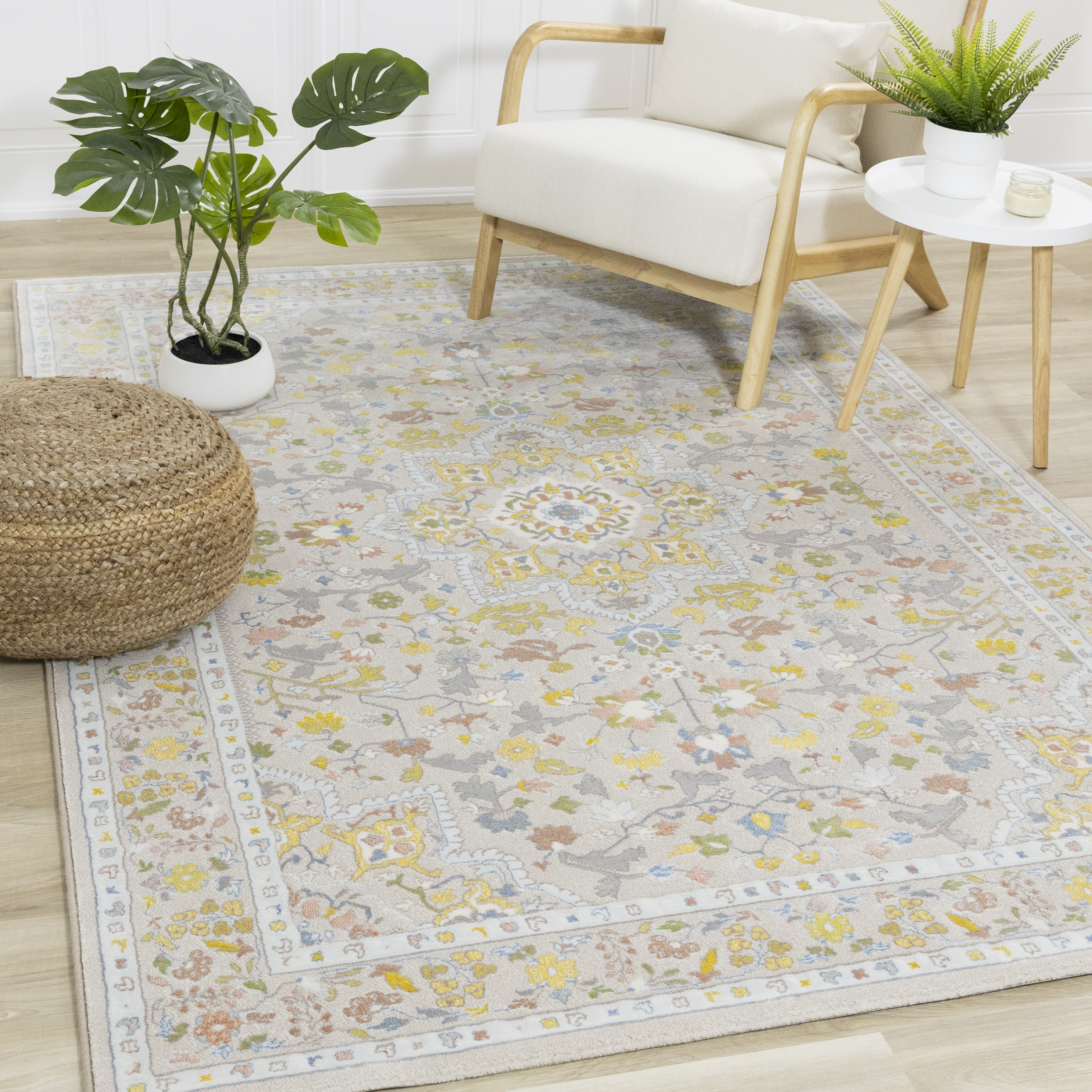 Belle Cream Yellow Blue Classic Border Rug, 5'3" x 7'7"