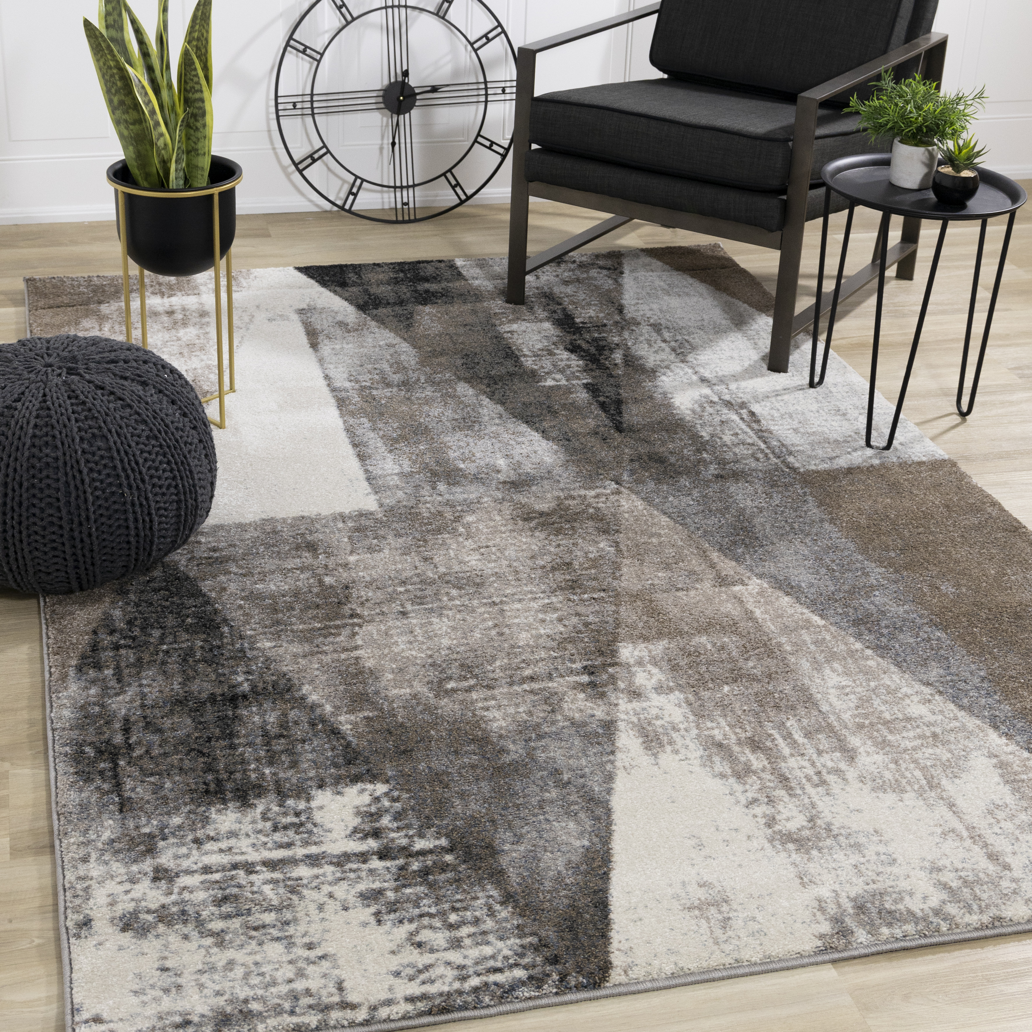 Breeze Cream Brown Grey Robust Triangle Rug, 2'8" x 4'11"