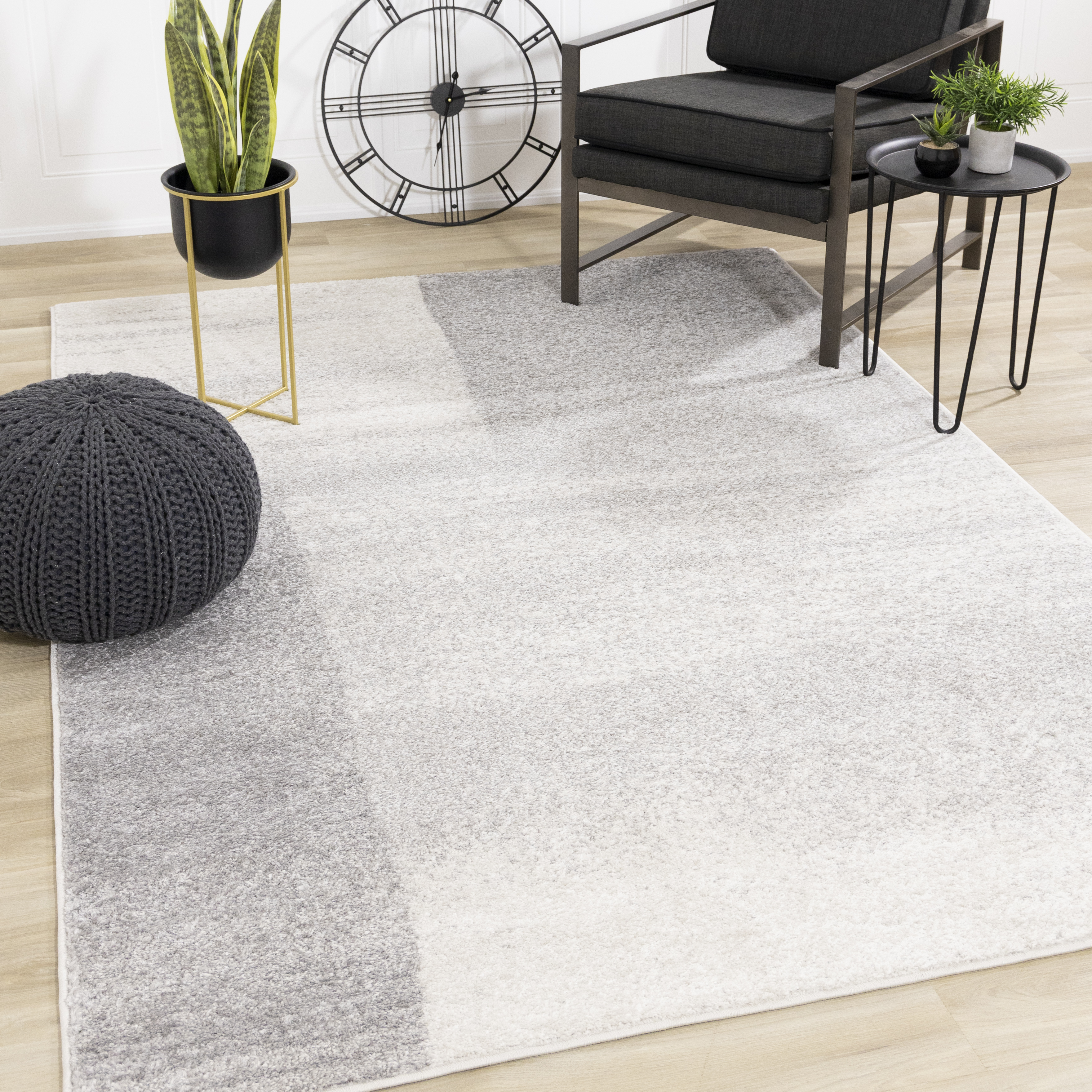 Focus Grey Soft Transition Rectangle Rug, 2'8" x 4'11"