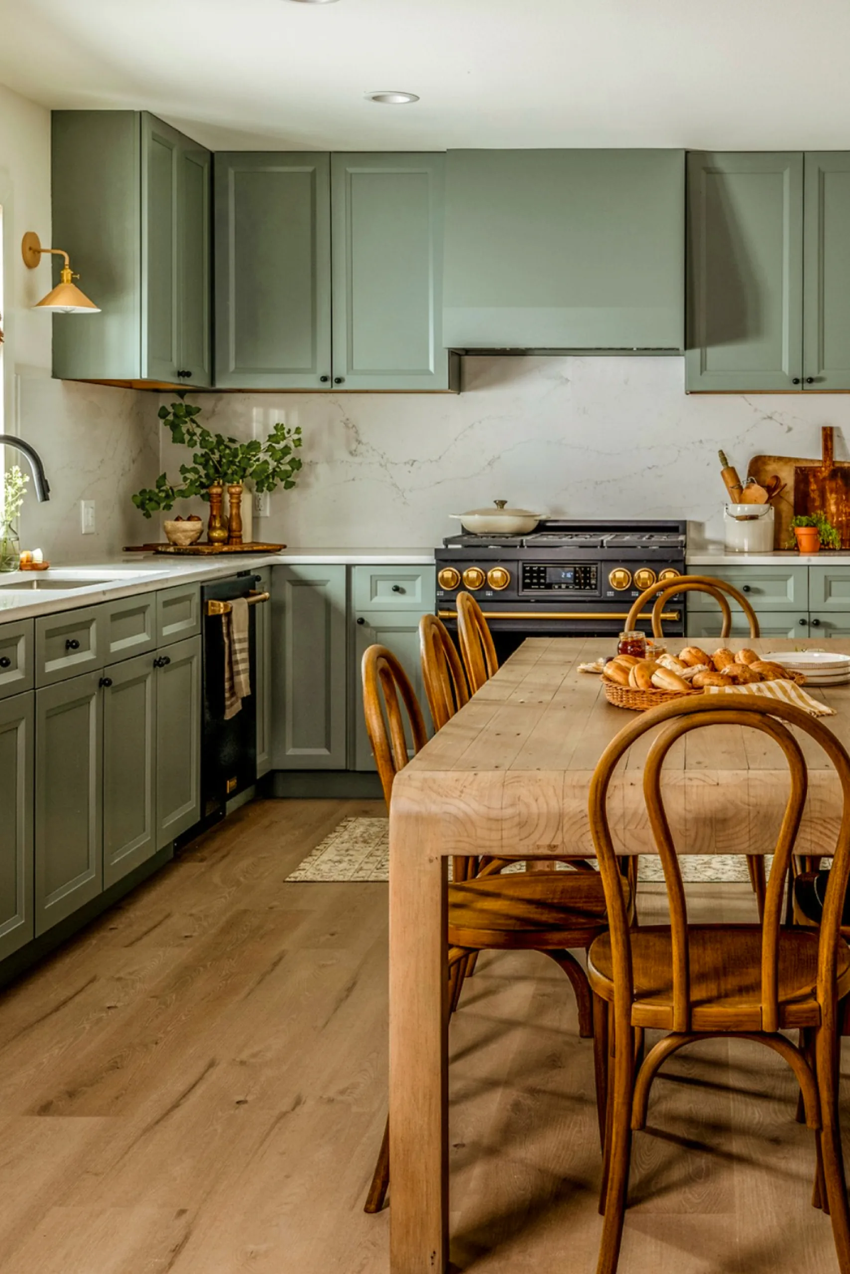 Estufa de gas Pro-Style Thor Kitchen RSG de 36 pulgadas en acero inoxidable con panel de control táctil — disponible a través de Artexa México