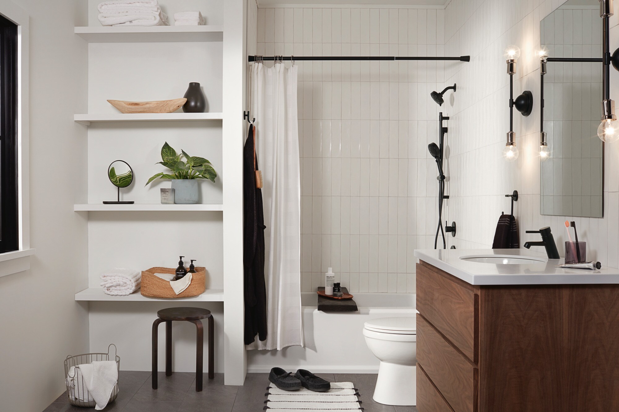 Portafolio Peerless completo — grifería de baño y cocina en colecciones coordinadas con diseño contemporáneo accesible, disponible a través de Artexa