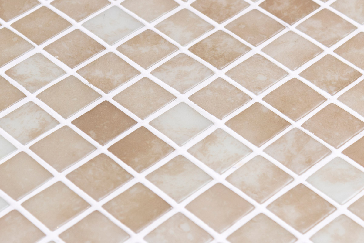 Vanguard Pool Quartz Beige en aplicación arquitectónica