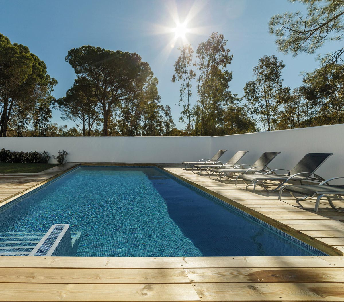 Vanguard Pool Forest Blue en aplicación arquitectónica