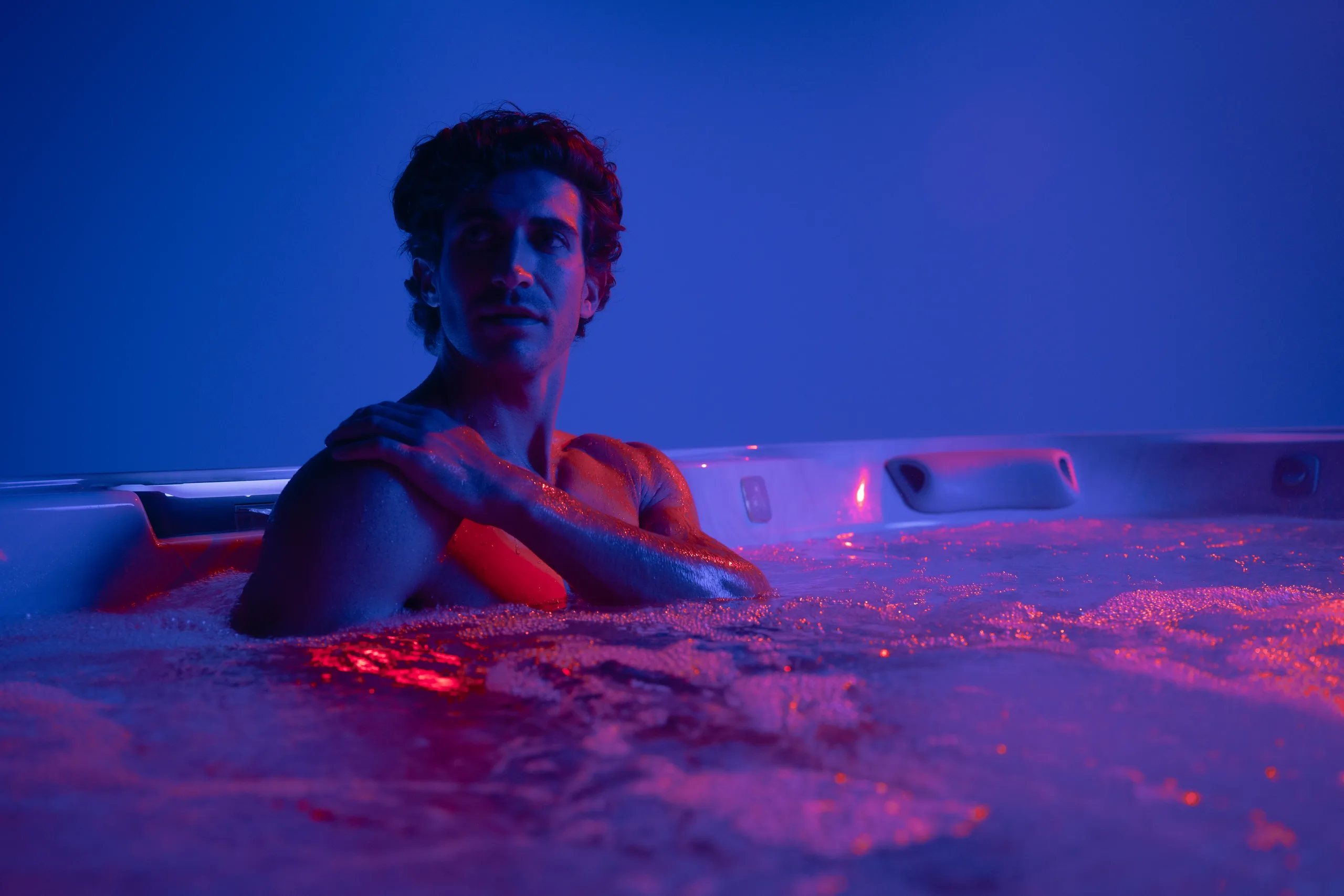 Terapia infrarroja y luz roja FX-IR de Jacuzzi — infrarrojo 850 nm y luz roja 660 nm para recuperación muscular