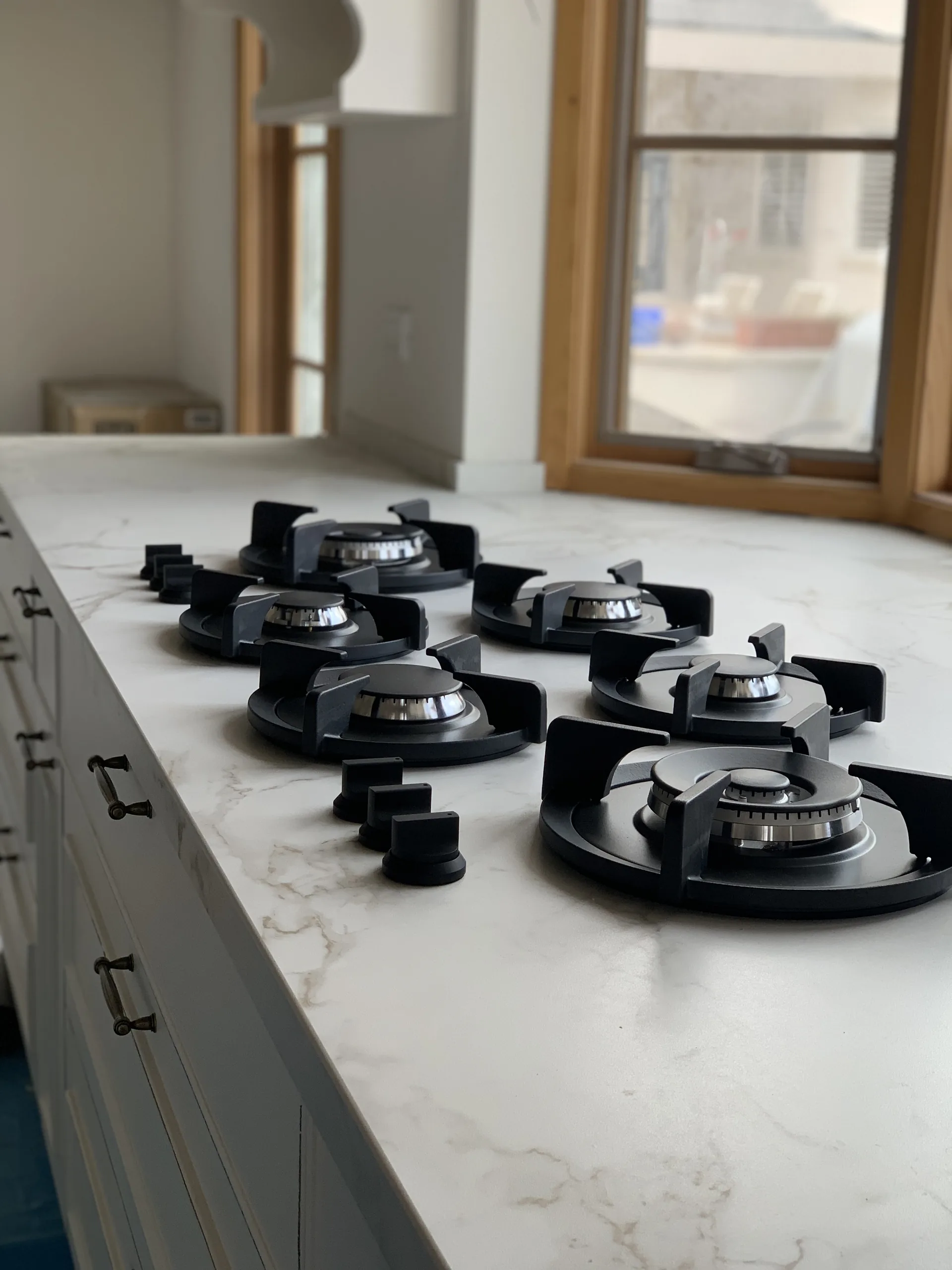 Configuración Pitt Cooking de seis quemadores de gas para cocina de alto desempeño — disponible en Artexa México