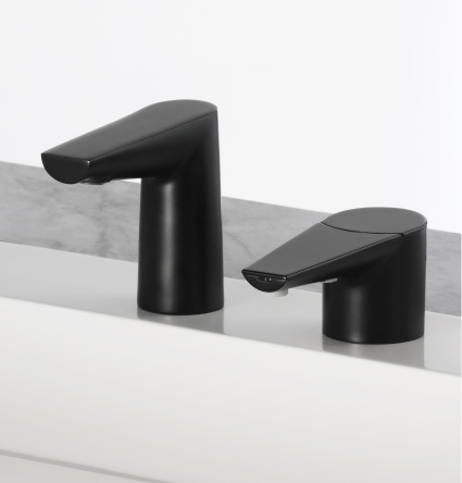 Dispensadores Bobrick acero inoxidable — jabón, toallas y papel higiénico para baños comerciales e institucionales