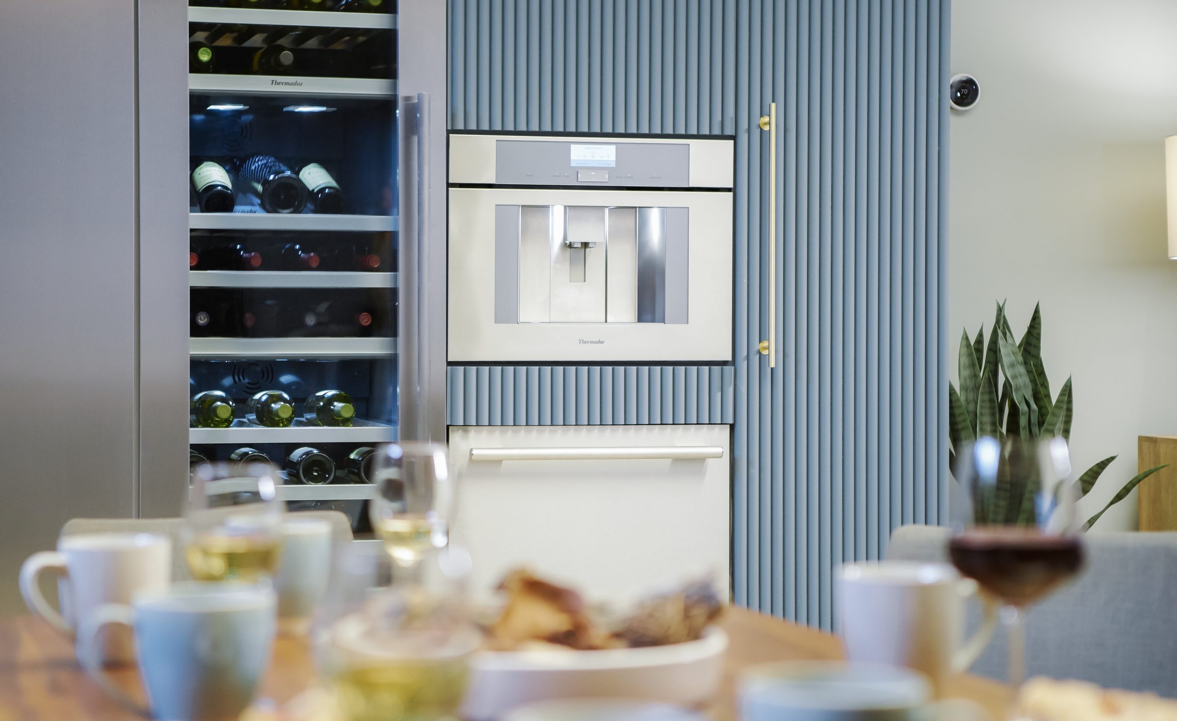 Máquina de café empotrada Thermador de la línea Masterpiece® con Home Connect®, disponible a través de Artexa México