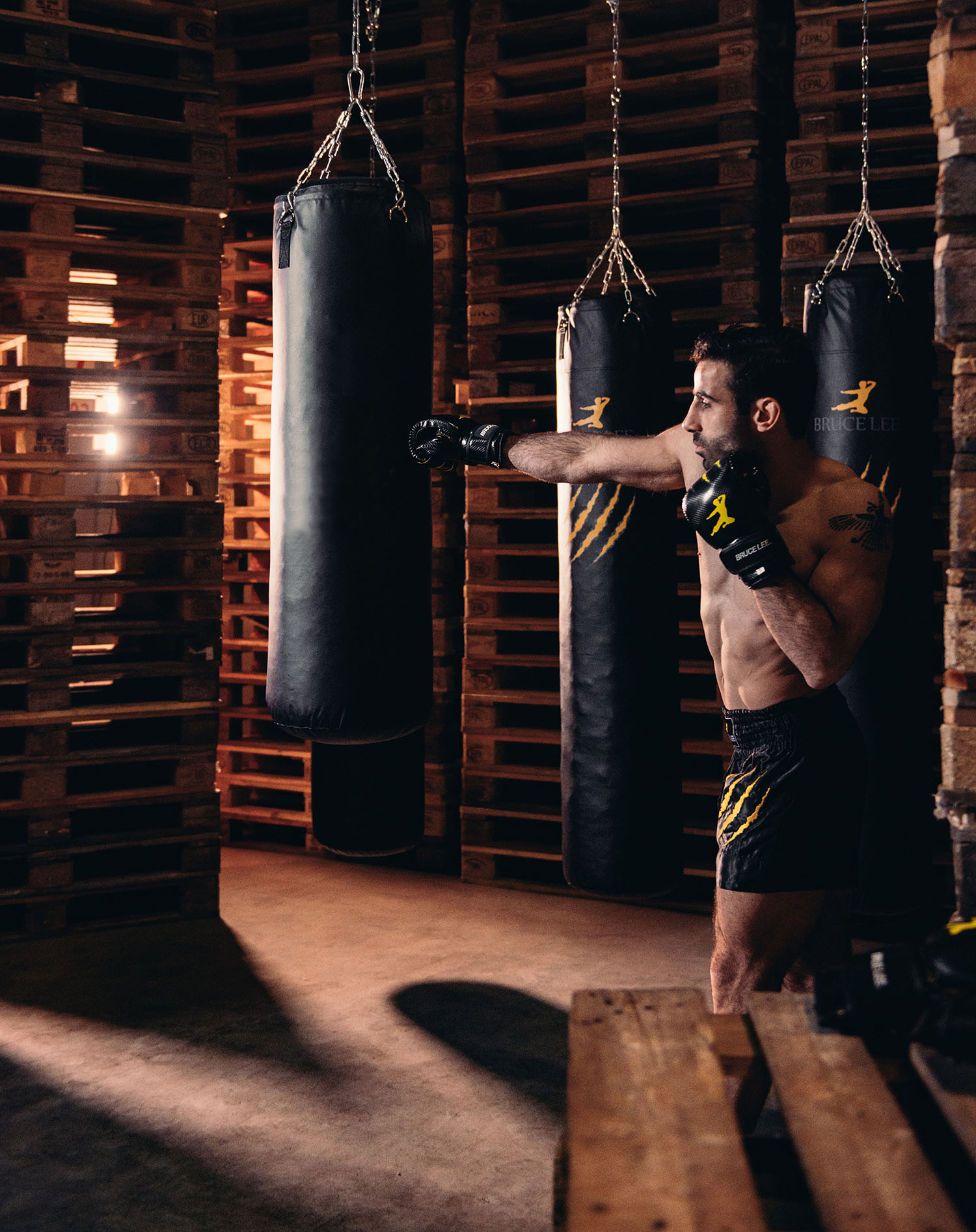 Classic Boxing Bag Incl. Chain 120 cm Tunturi New Fitness B.V