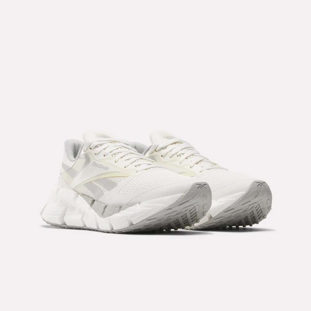 El FloatZig 1 de Reebok combina suavidad y elasticidad, diseñados para inspirar a salir al aire libre y correr.