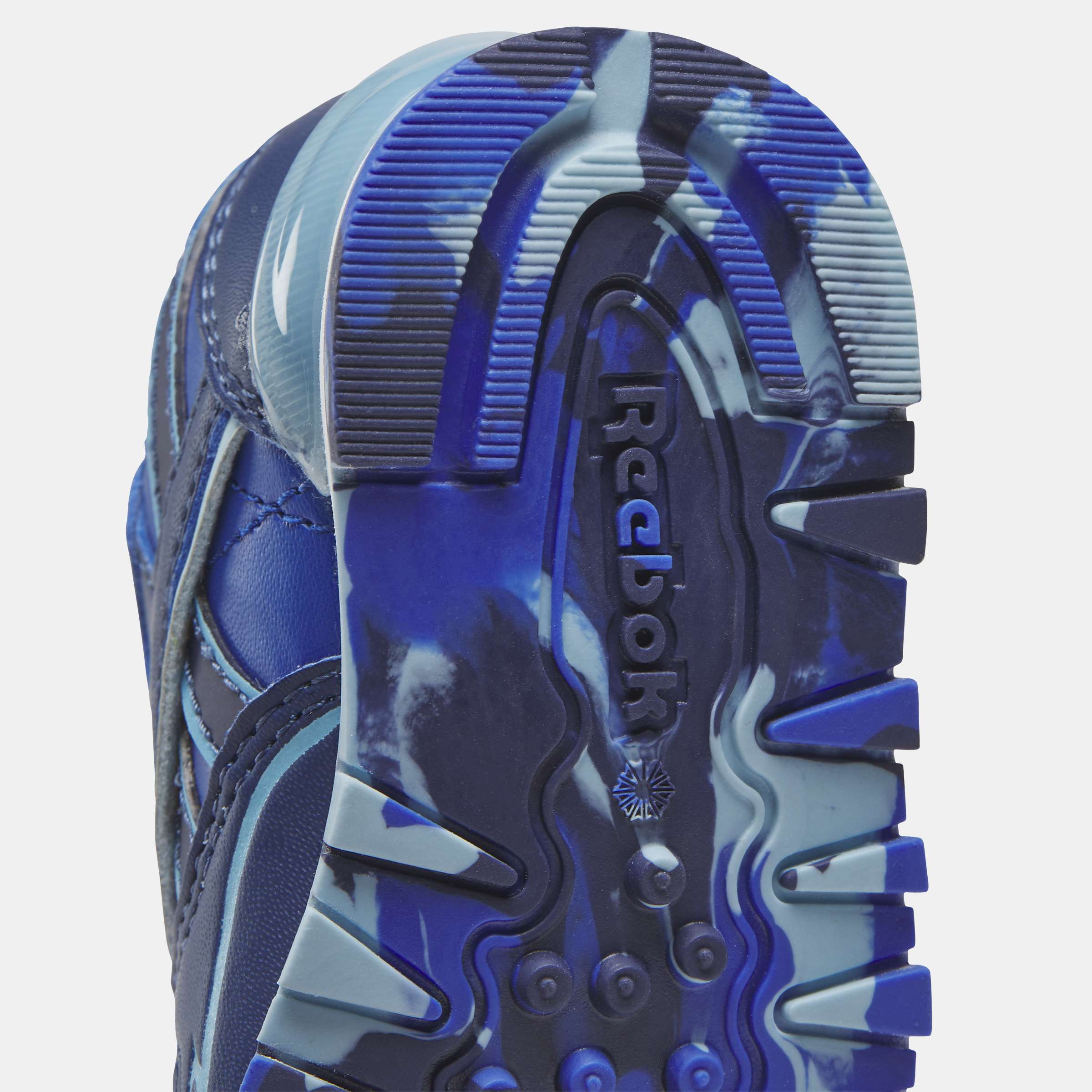 Tenis Classic Leather Step N Flash image number 5