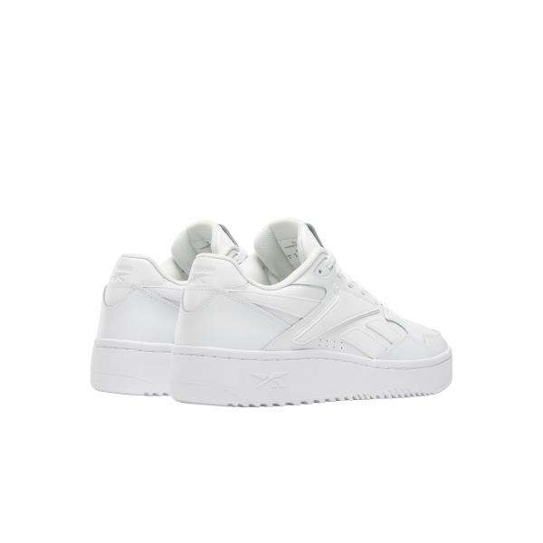 Tenis ATR Chill Inspirados en el legado de Reebok de los años 90, reinventan un estilo clásico de baloncesto con una parte superior de cuero suave.