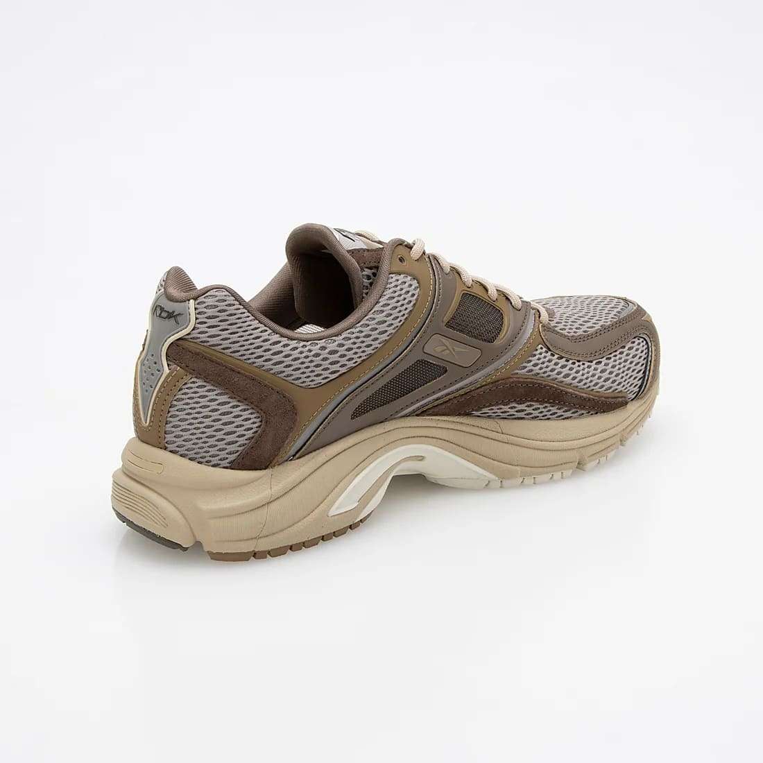 Los tenis Premier Trinity KFS incorporan un sistema de ajuste cinético que proporciona soporte y flexibilidad. image number 3