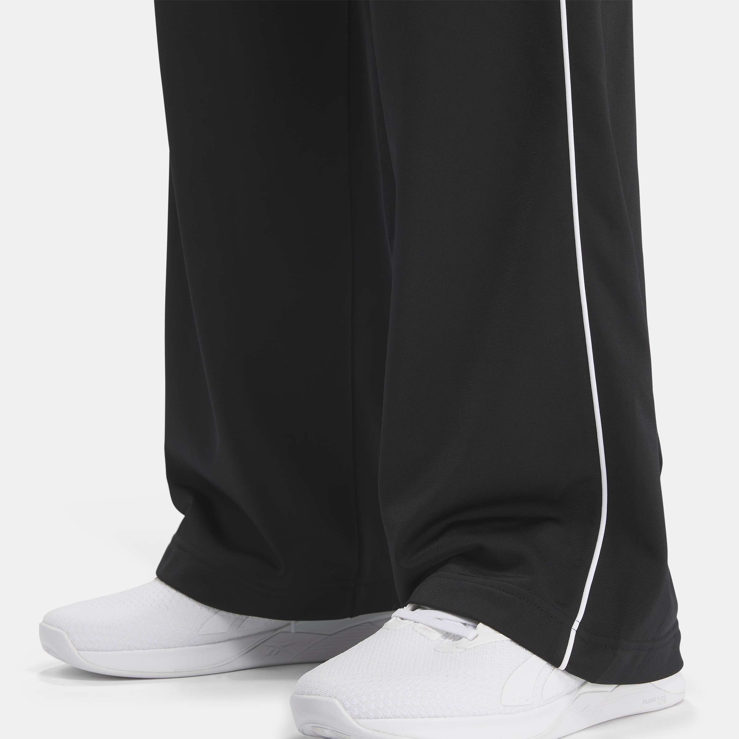 Pants Training image number 4