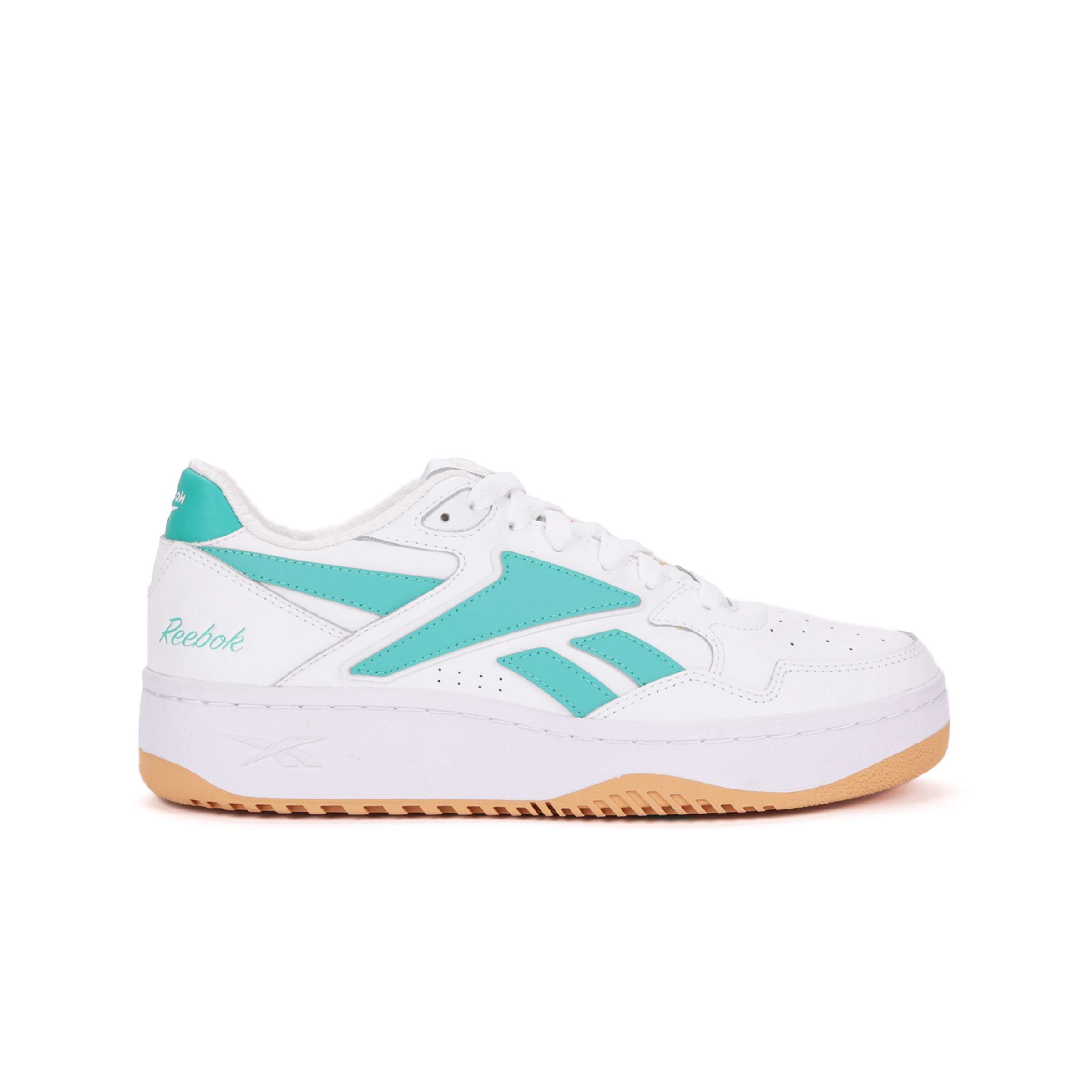 Inspirados en el legado de Reebok de los años 90, reinventan un estilo clásico de baloncesto con una parte superior de cuero suave.