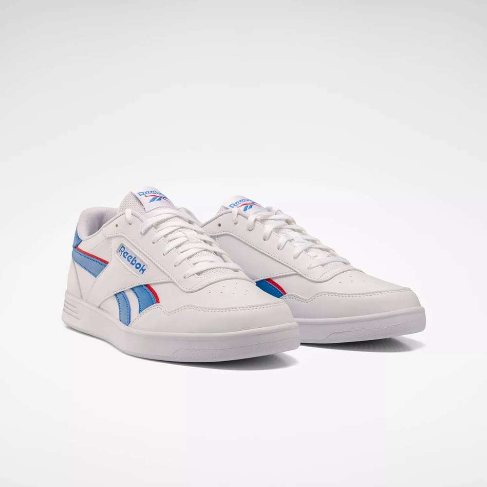 El estilo Reebok que te encanta en una silueta clásica de tenis vintage que se puede usar de manera elegante o informal. image number 1