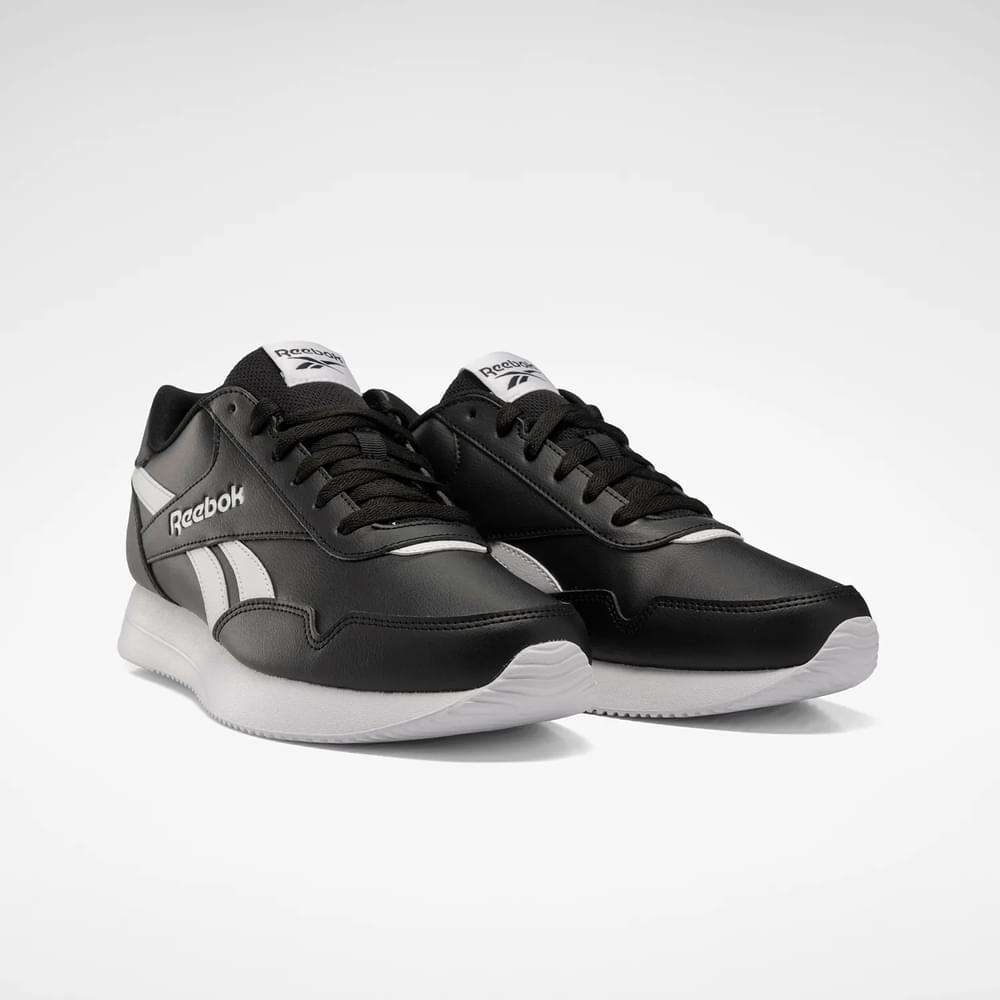 Con un diseño clásico y elegante, inspirado en modelos tradicionales de running. Están fabricados con malla y cuero suave. image number 2