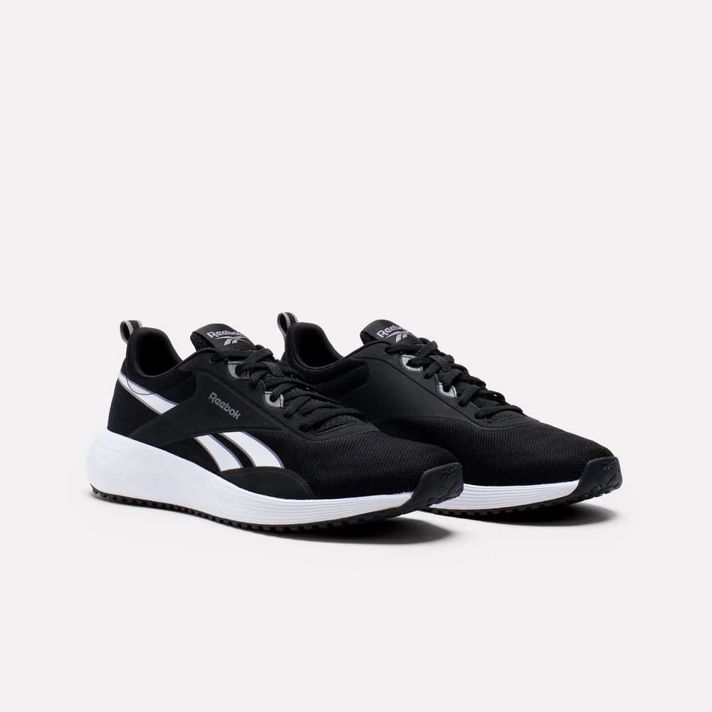 Átalos para correr y déjalos puestos durante el día. Estos tenis Reebok amortiguan tus pies con una entresuela FuelFoam.