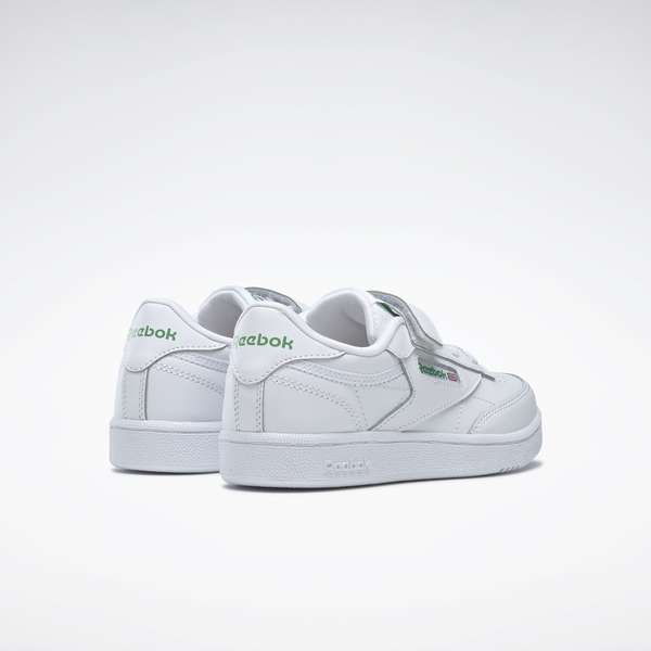 Tenis Club C 1V Combina un estilo skate con un diseño audaz y colores neutros, lo que los hace versátiles y fáciles de combinar con cualquier atuendo.