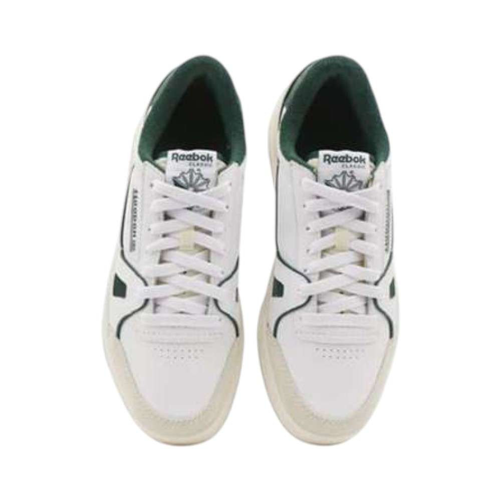 Los tenis LT Court reflejan el legado deportivo de Reebok sacada de los archivos de los años 90 y el Y2K, inspirado en las camisetas de competencia. image number 4