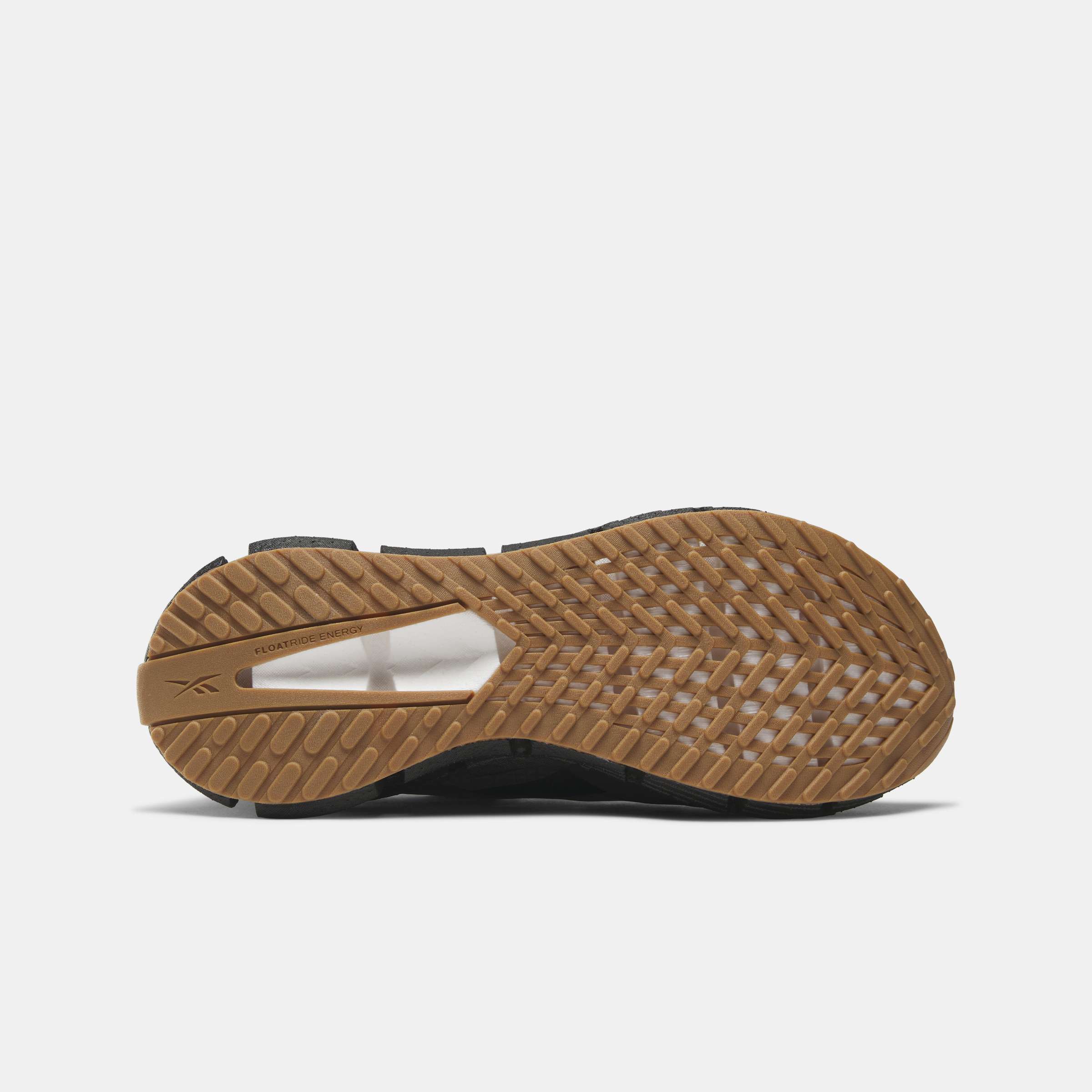 El FloatZig 1 de Reebok combina suavidad y elasticidad, diseñados para inspirar a salir al aire libre y correr. image number 6