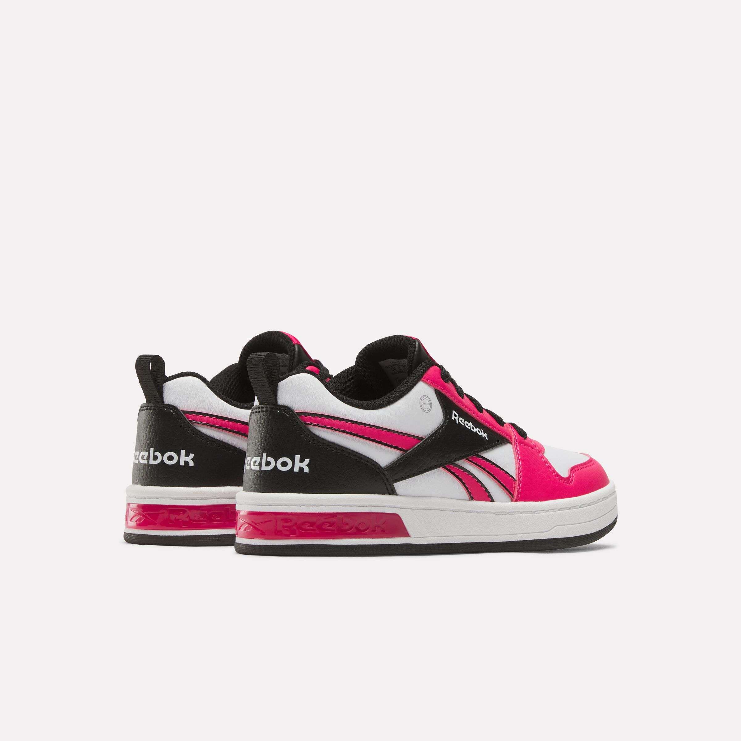 Los tenis Reebok para niños pequeños cuentan con colores y detalles divertidos, y tienen clips en el talón que se iluminan con cada paso.