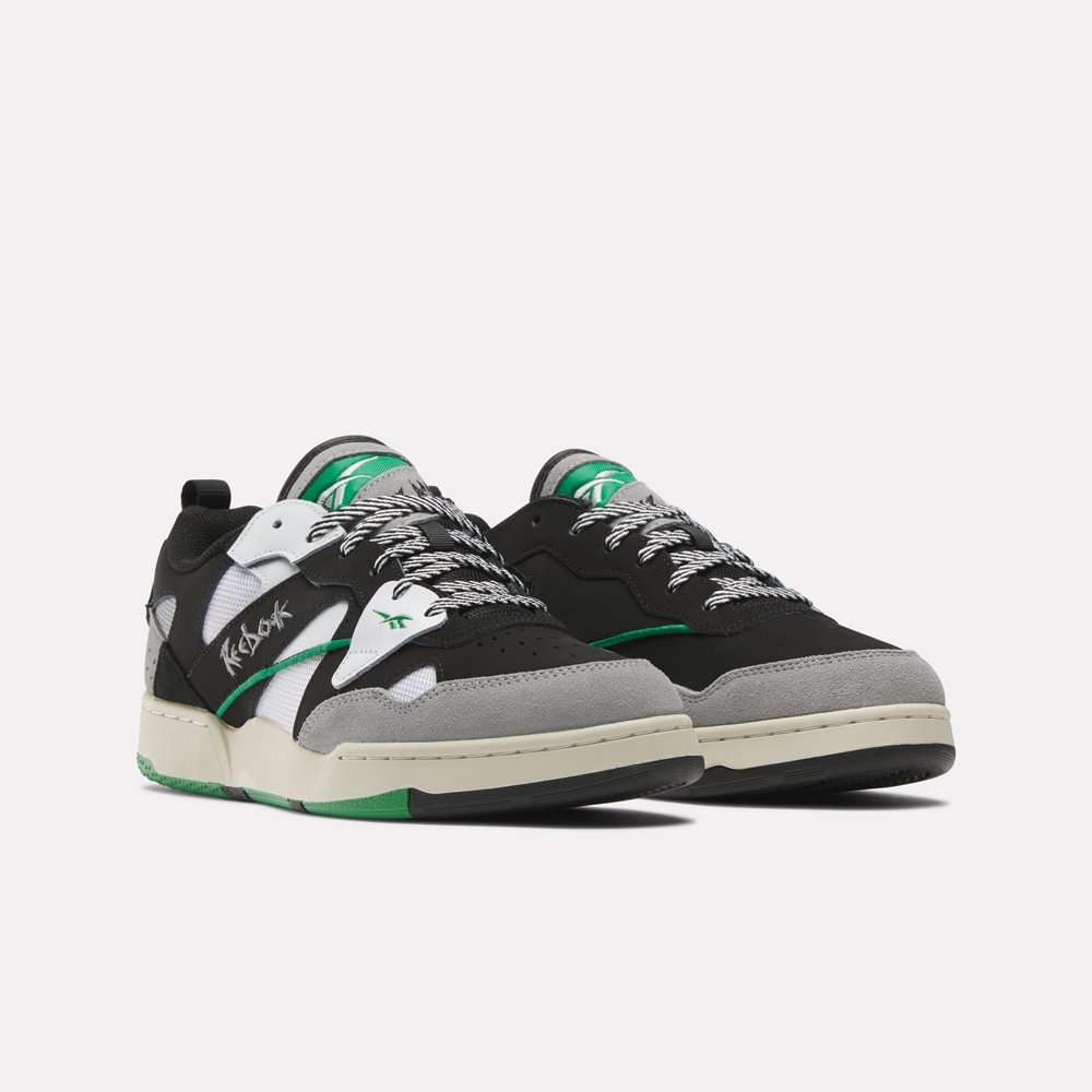 Siéntete como si hubieras encontrado un par de tenis Reebok antiguos en el sótano de alguien. Esa es la vibra de tus próximos BB 4000 II. image number 2