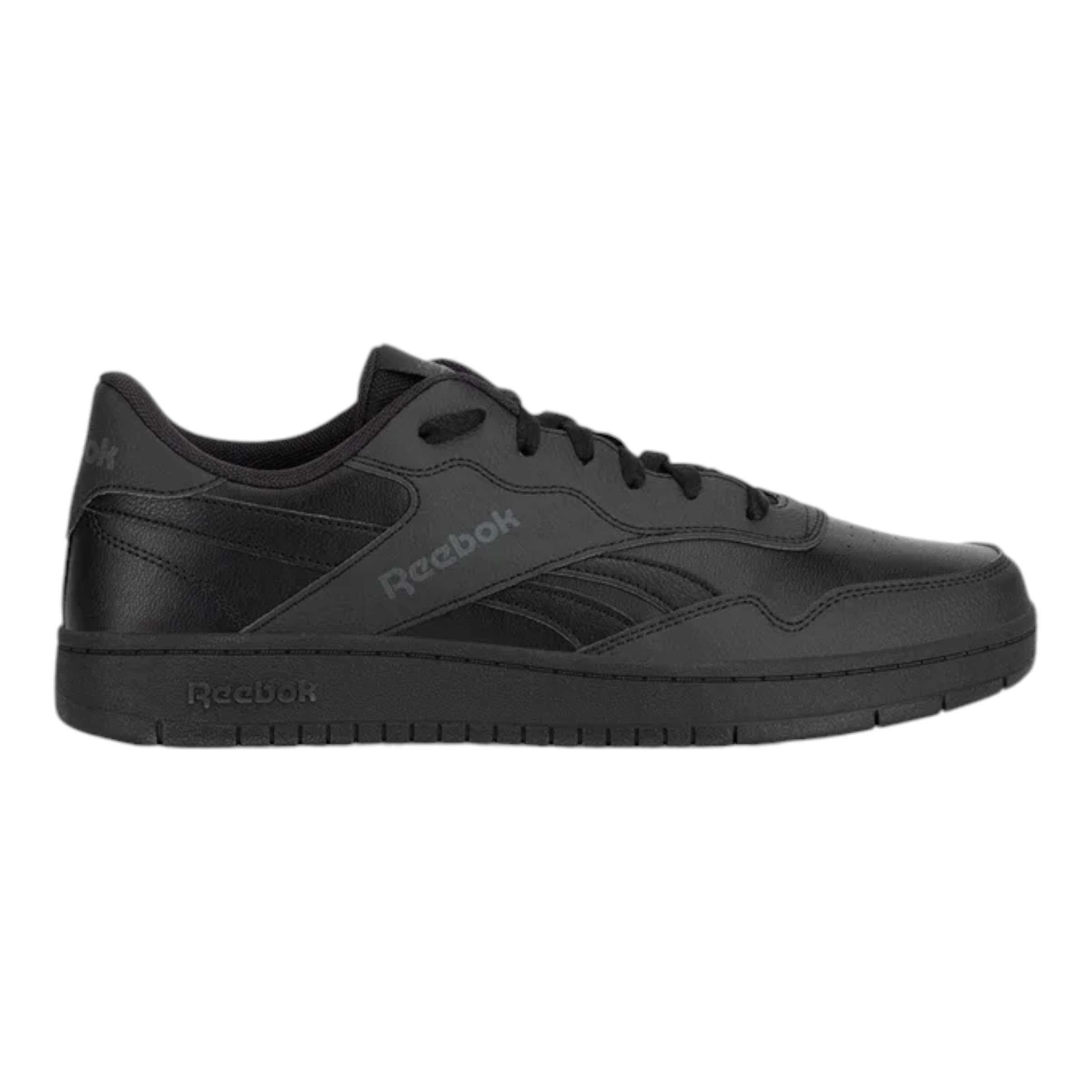 Los tenis Reebok BB1000 combinan un estilo clásico de baloncesto con un diseño funcional para el día a día.