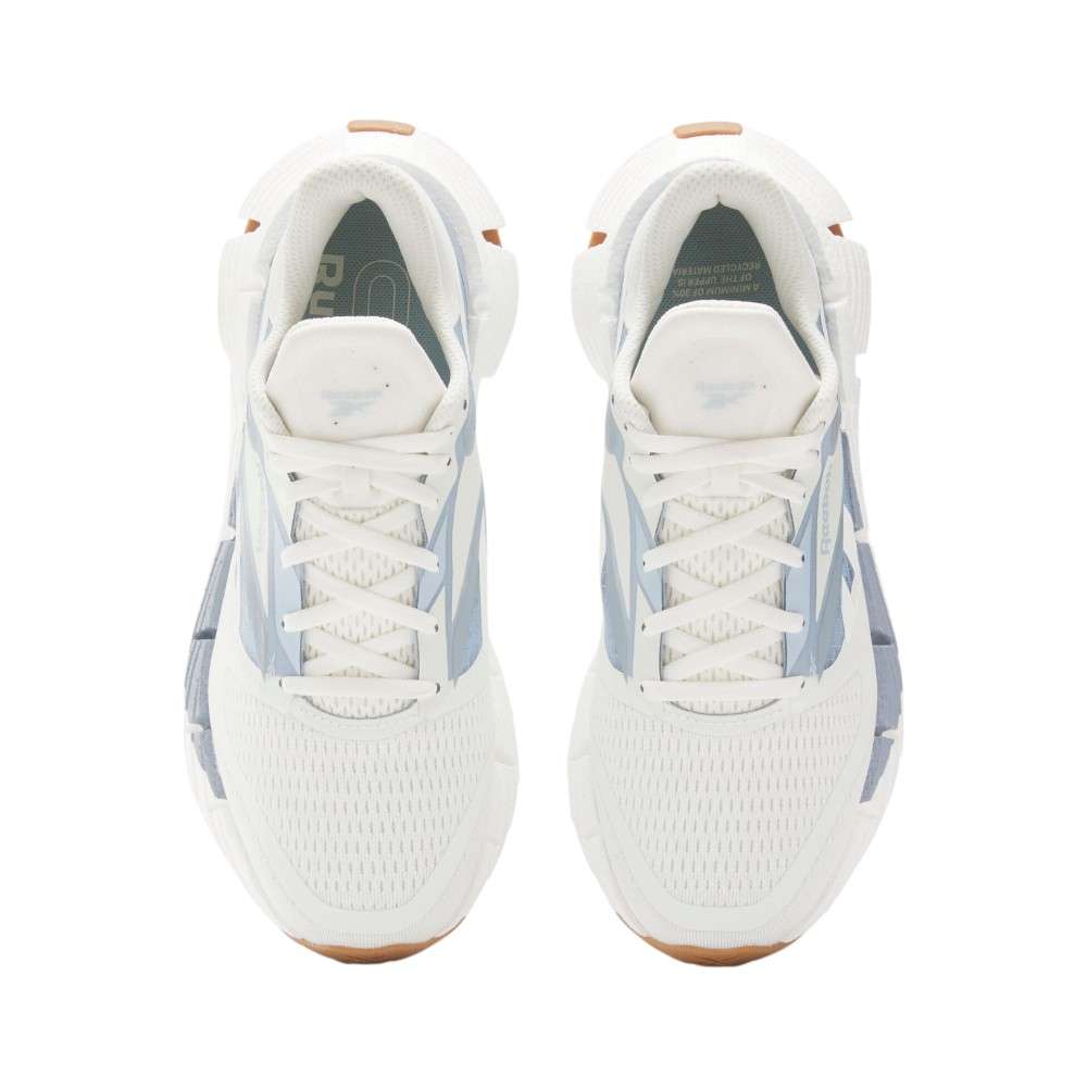 El FloatZig 1 de Reebok combina suavidad y elasticidad, diseñados para inspirar a salir al aire libre y correr. image number 4