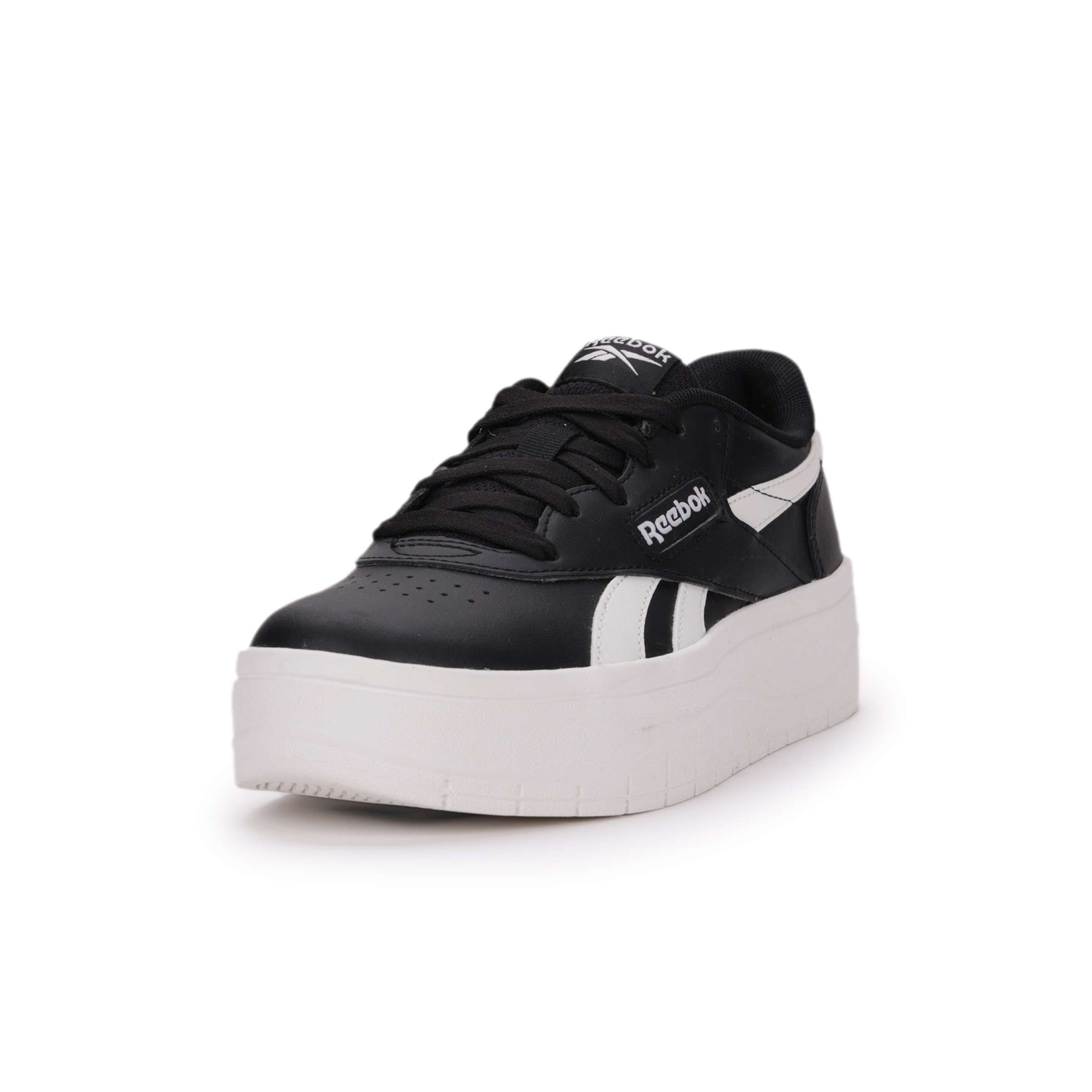 El estilo Reebok que te encanta en una silueta clásica de tenis vintage que se puede usar de manera elegante o informal. image number 1