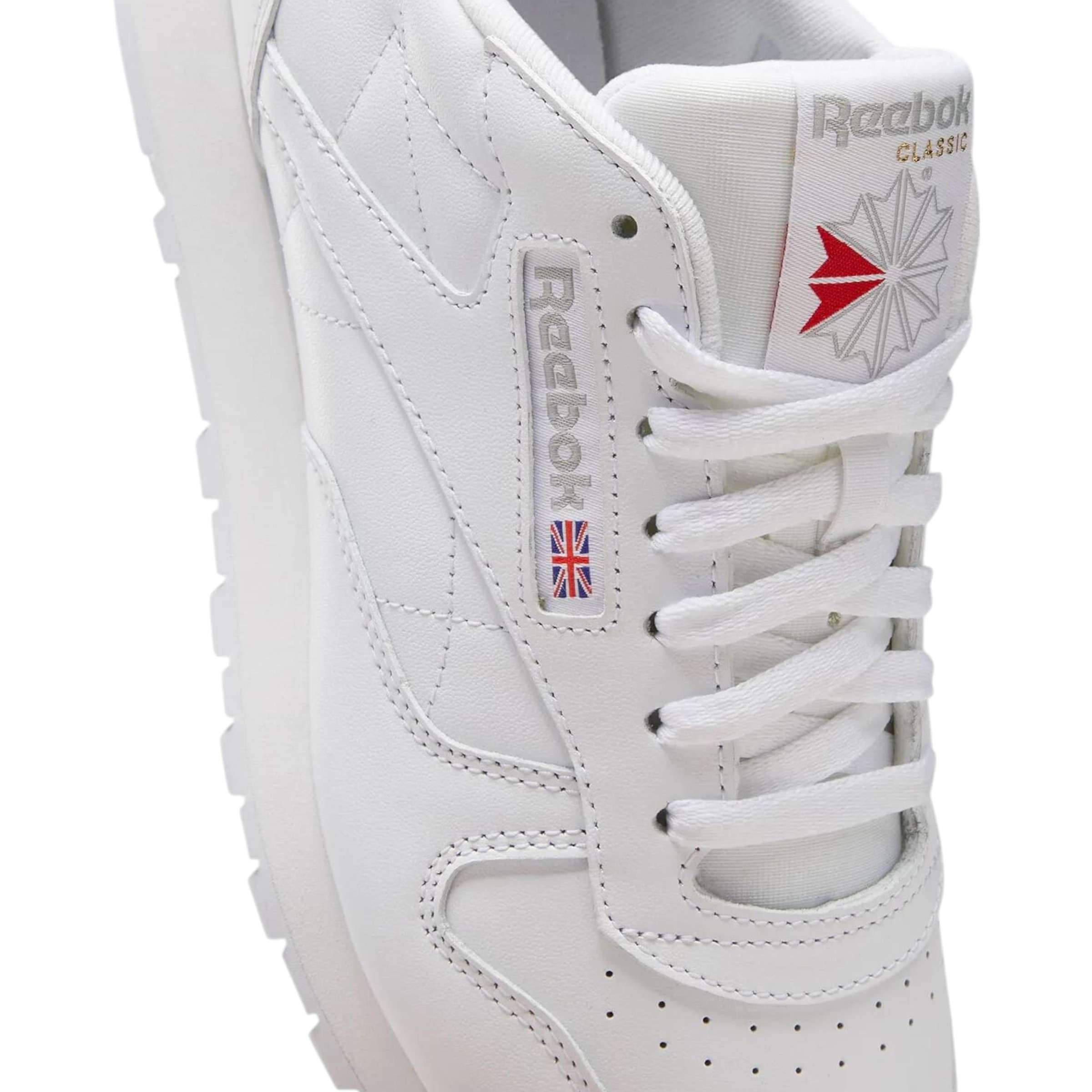 Un homenaje al estilo Reebok de principios del siglo XX. Estos tenis tienen un aire retro que combina a la perfección con tu vida moderna.