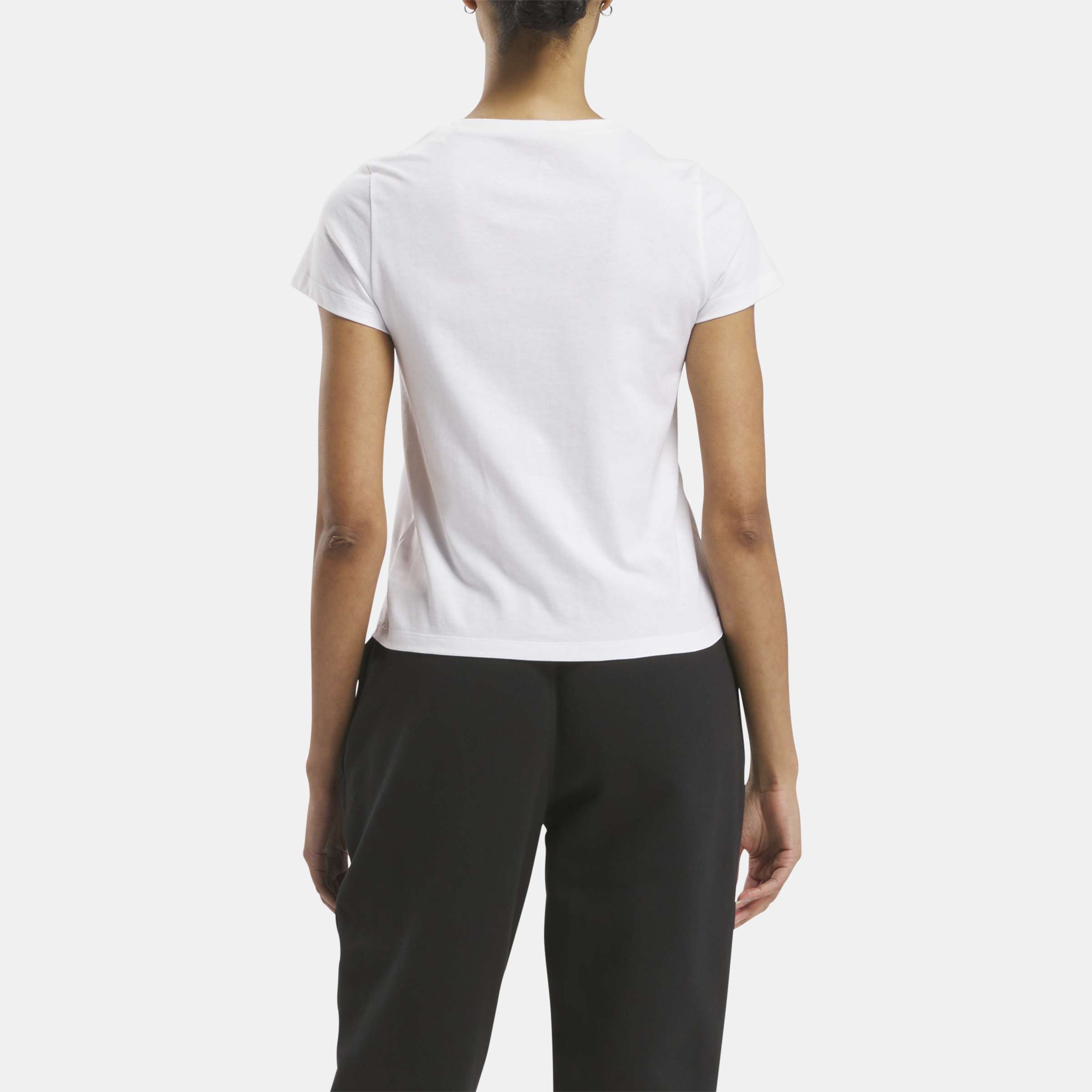 Playera Classics Identity image number 2