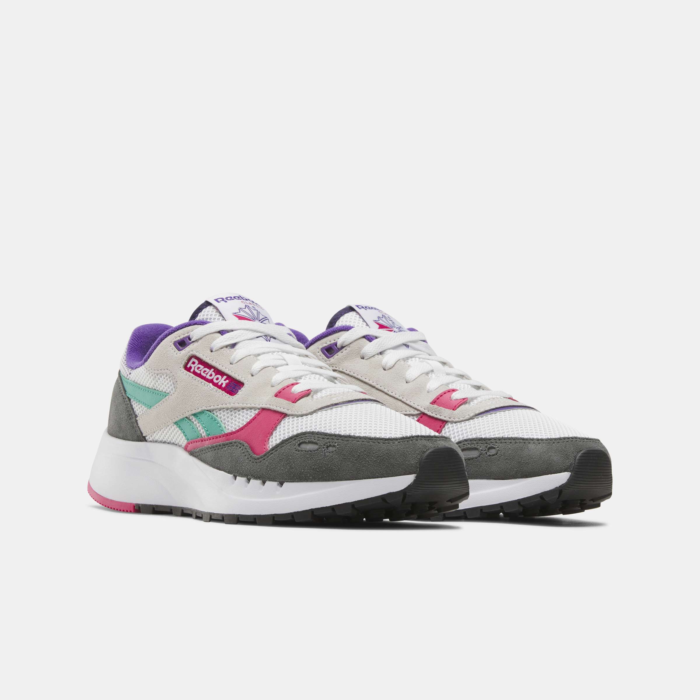 Tenis Classic Leather 2400 image number 1