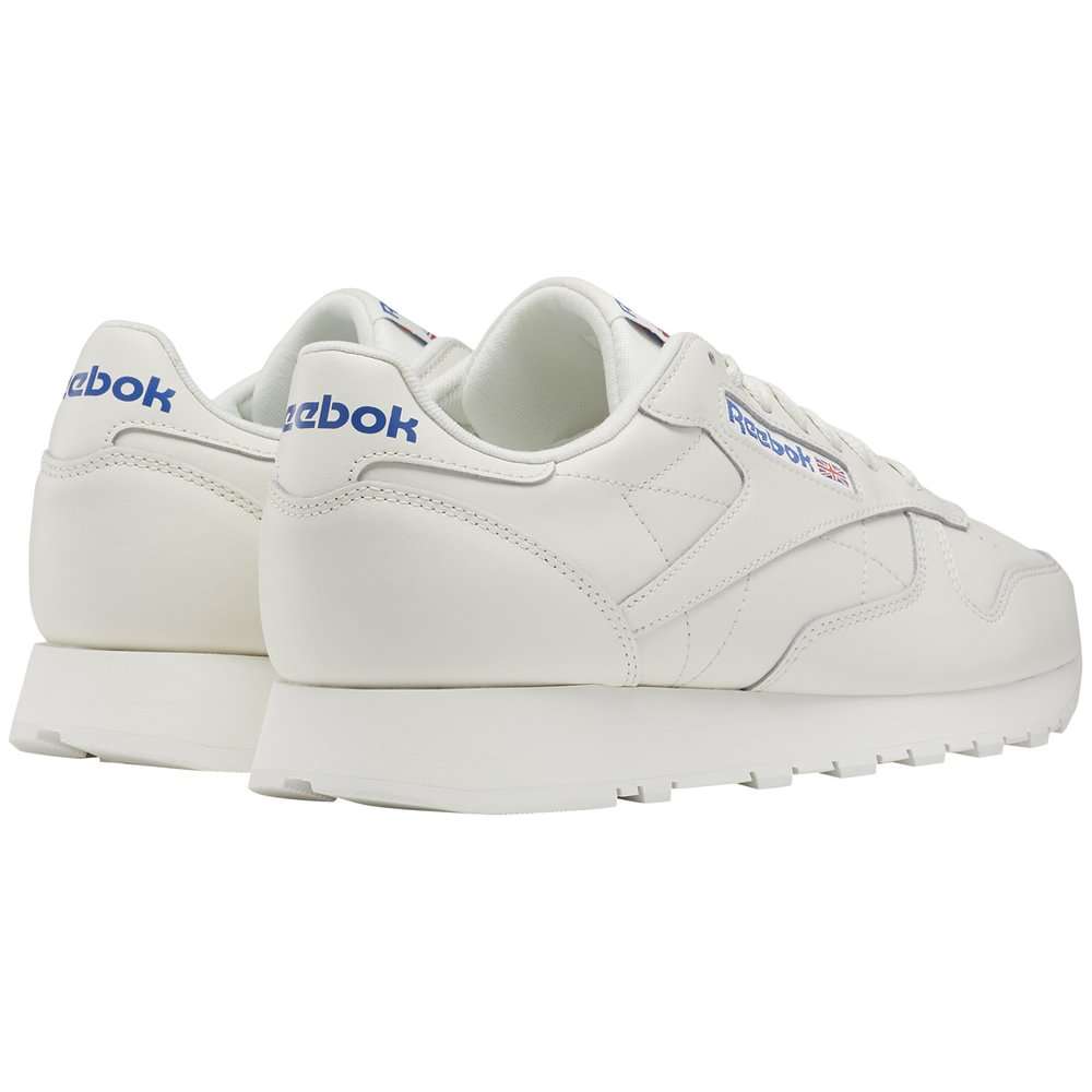 Un homenaje al estilo Reebok de principios del siglo XX. Estos tenis tienen un aire retro que combina a la perfección con tu vida moderna.