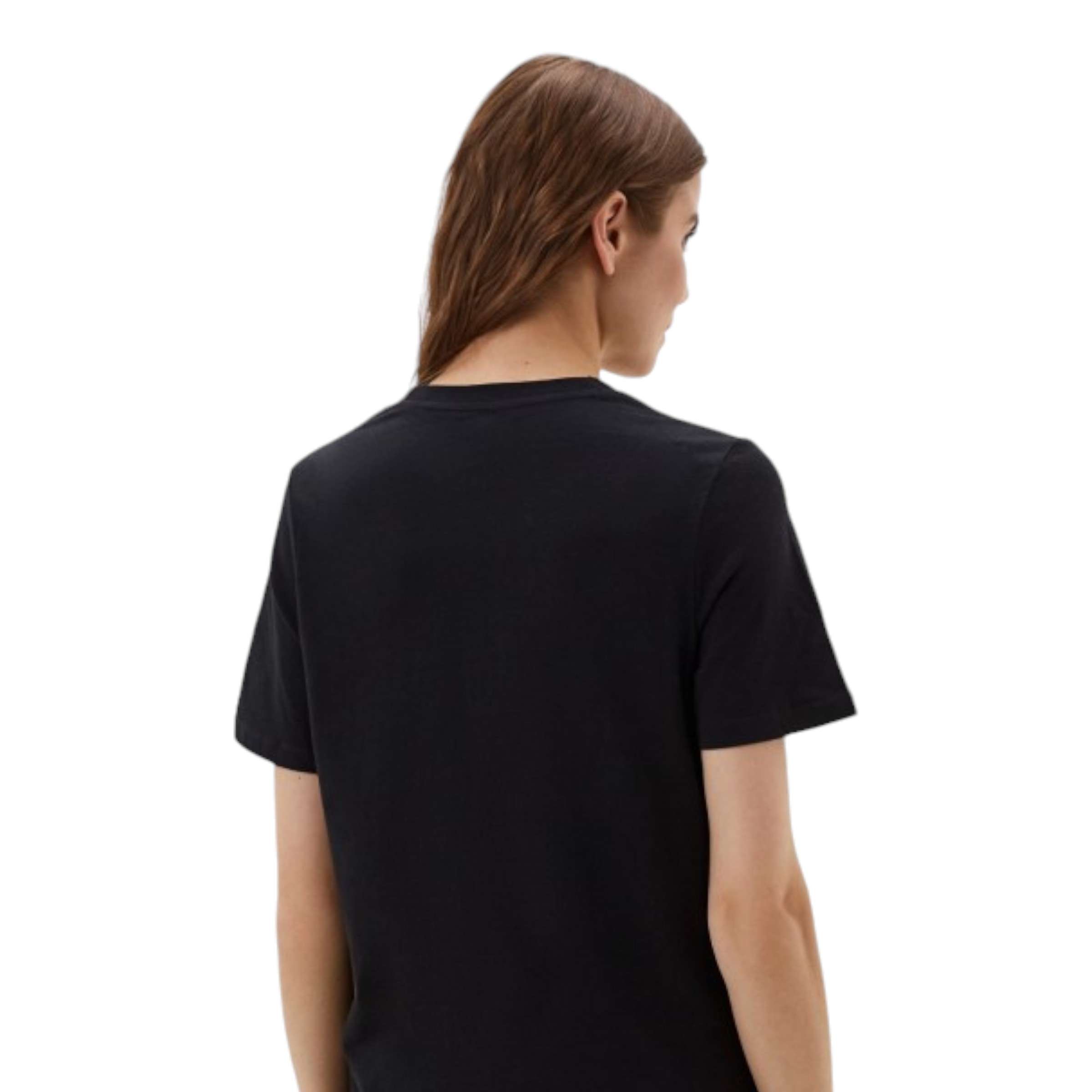 Playera Classics Identity