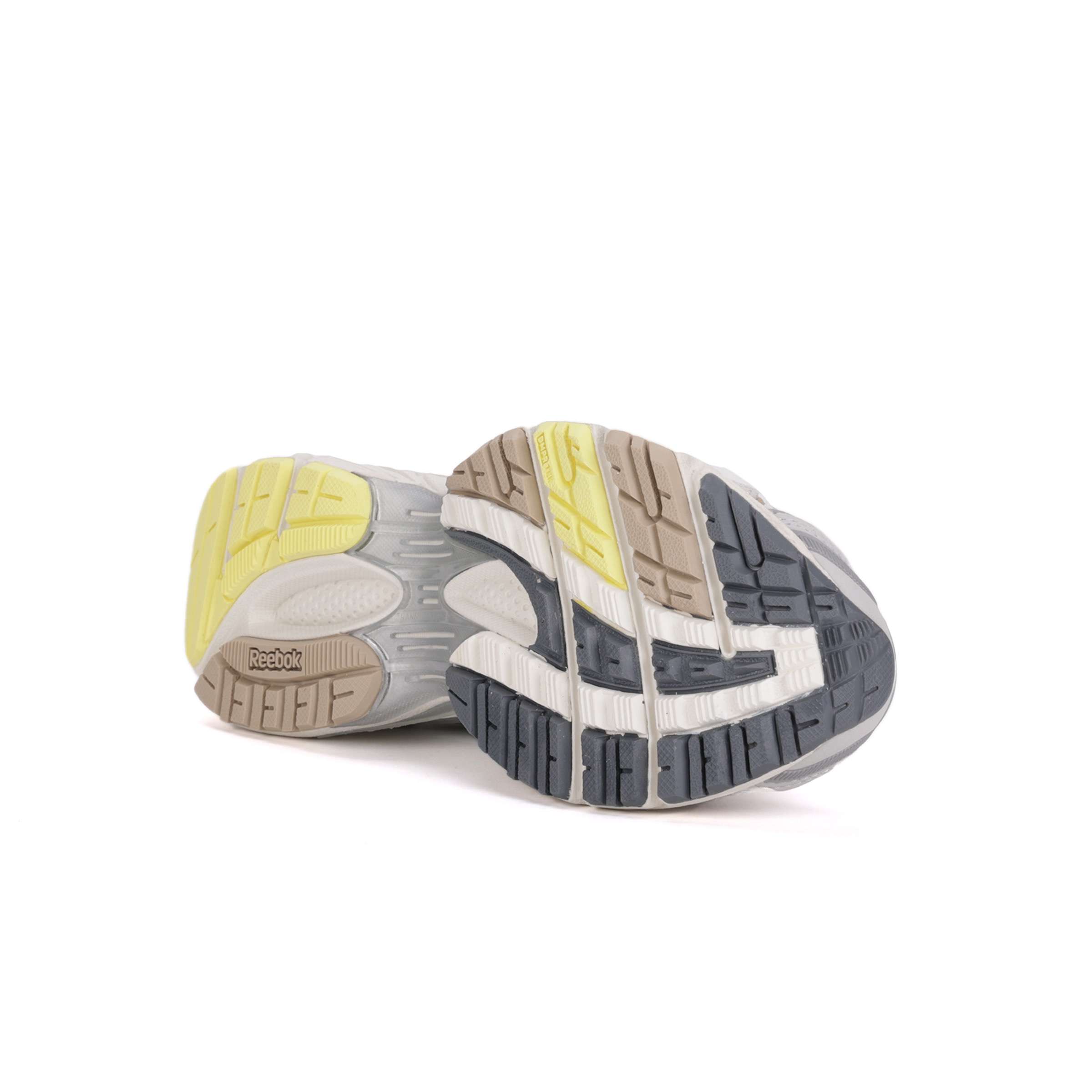 Los tenis Premier Trinity KFS incorporan un sistema de ajuste cinético que proporciona soporte y flexibilidad. image number 4