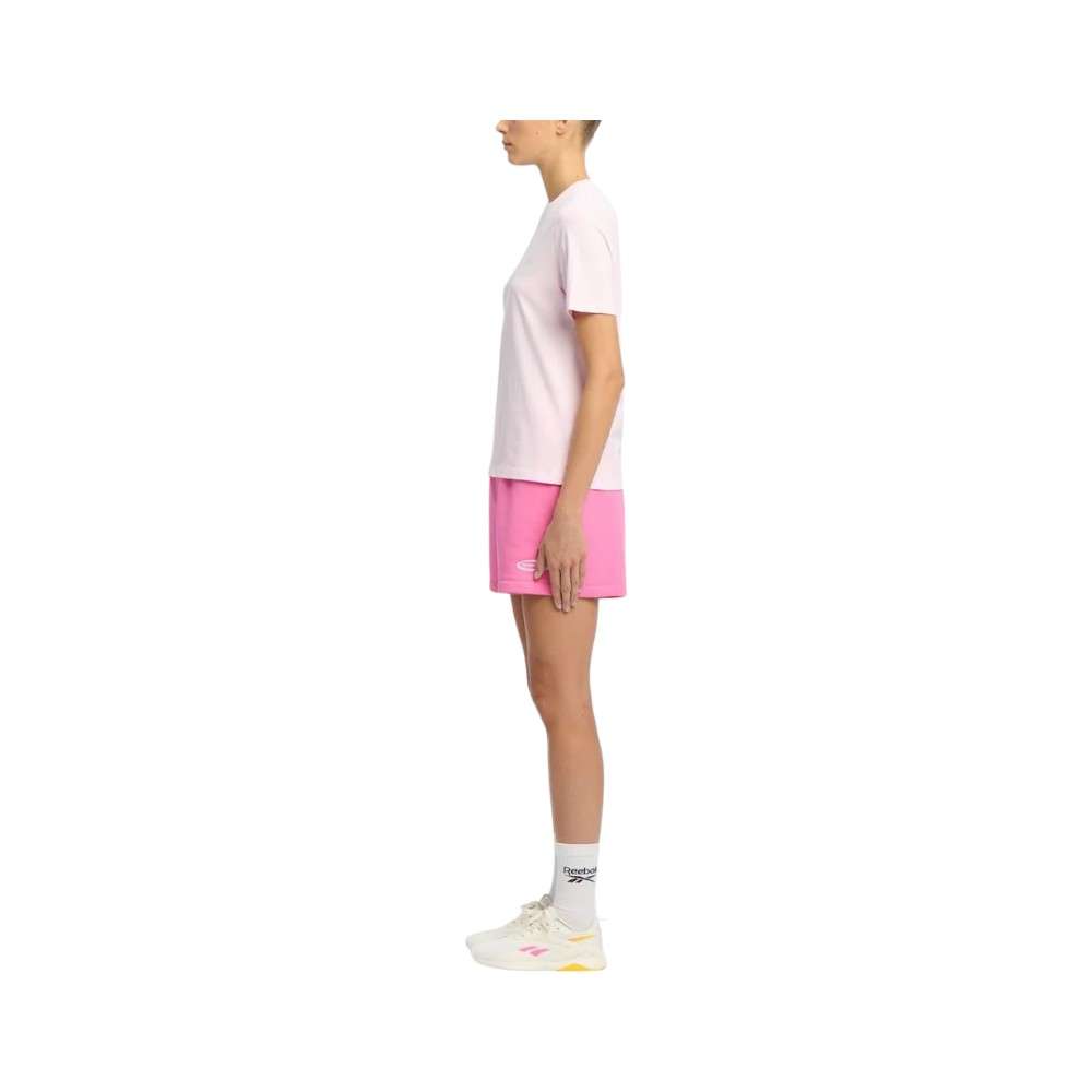 Playera Classics Identity image number 3