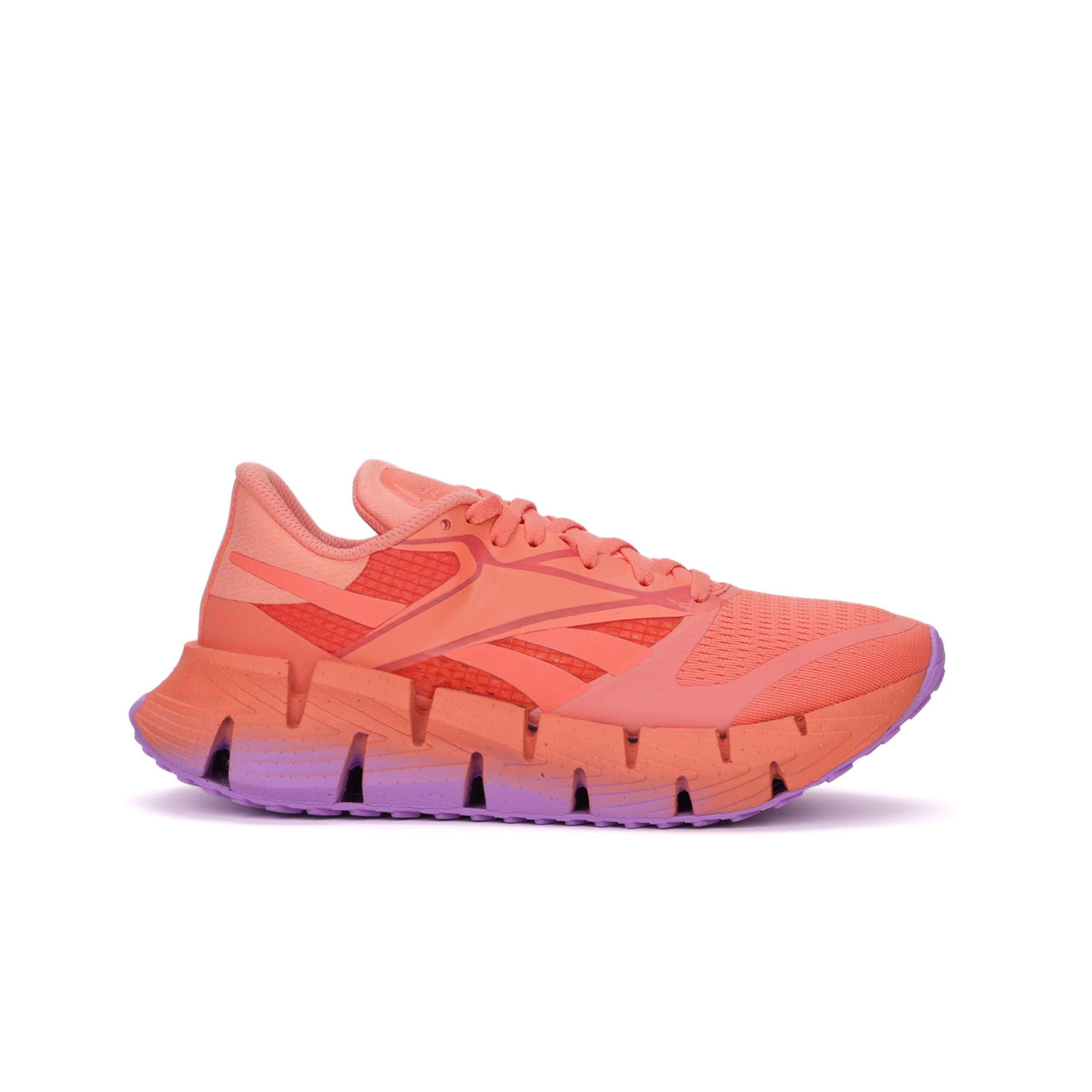 El FloatZig 1 de Reebok combina suavidad y elasticidad, diseñados para inspirar a salir al aire libre y correr.