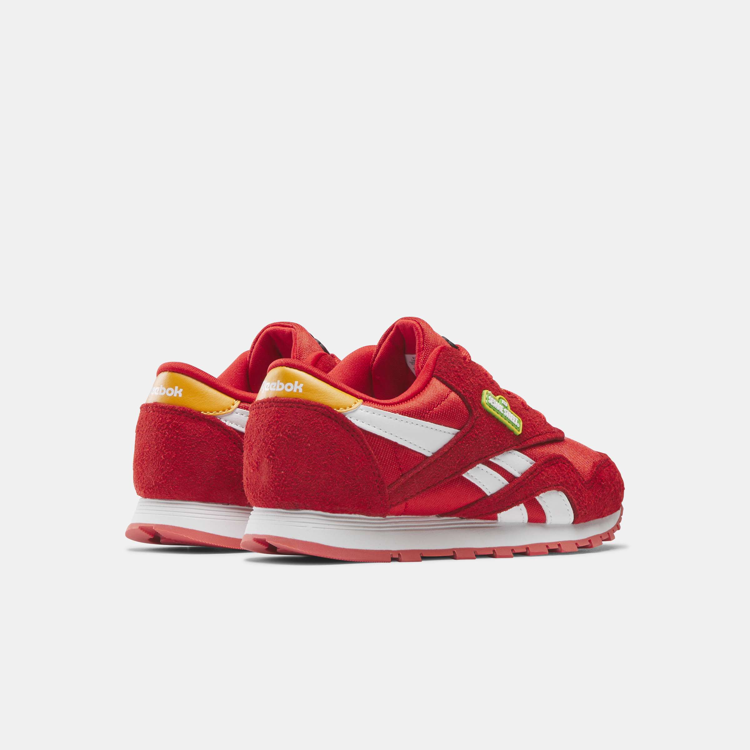 Tenis Classic Nylon x Sesame Street