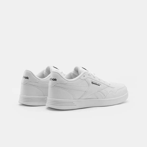 Tenis Court Advance El estilo Reebok que te encanta en una silueta clásica de tenis vintage que se puede usar de manera elegante o informal.