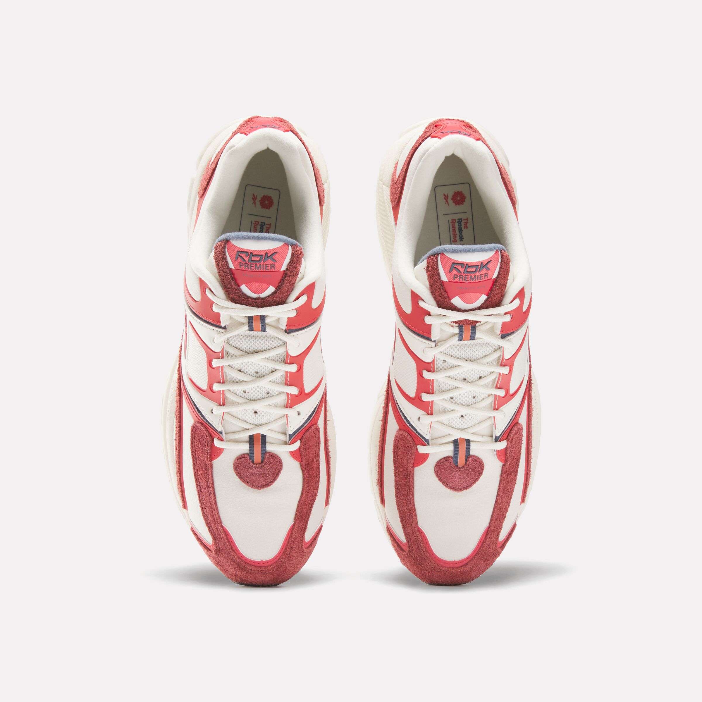 Los tenis Premier Trinity KFS incorporan un sistema de ajuste cinético que proporciona soporte y flexibilidad. image number 4