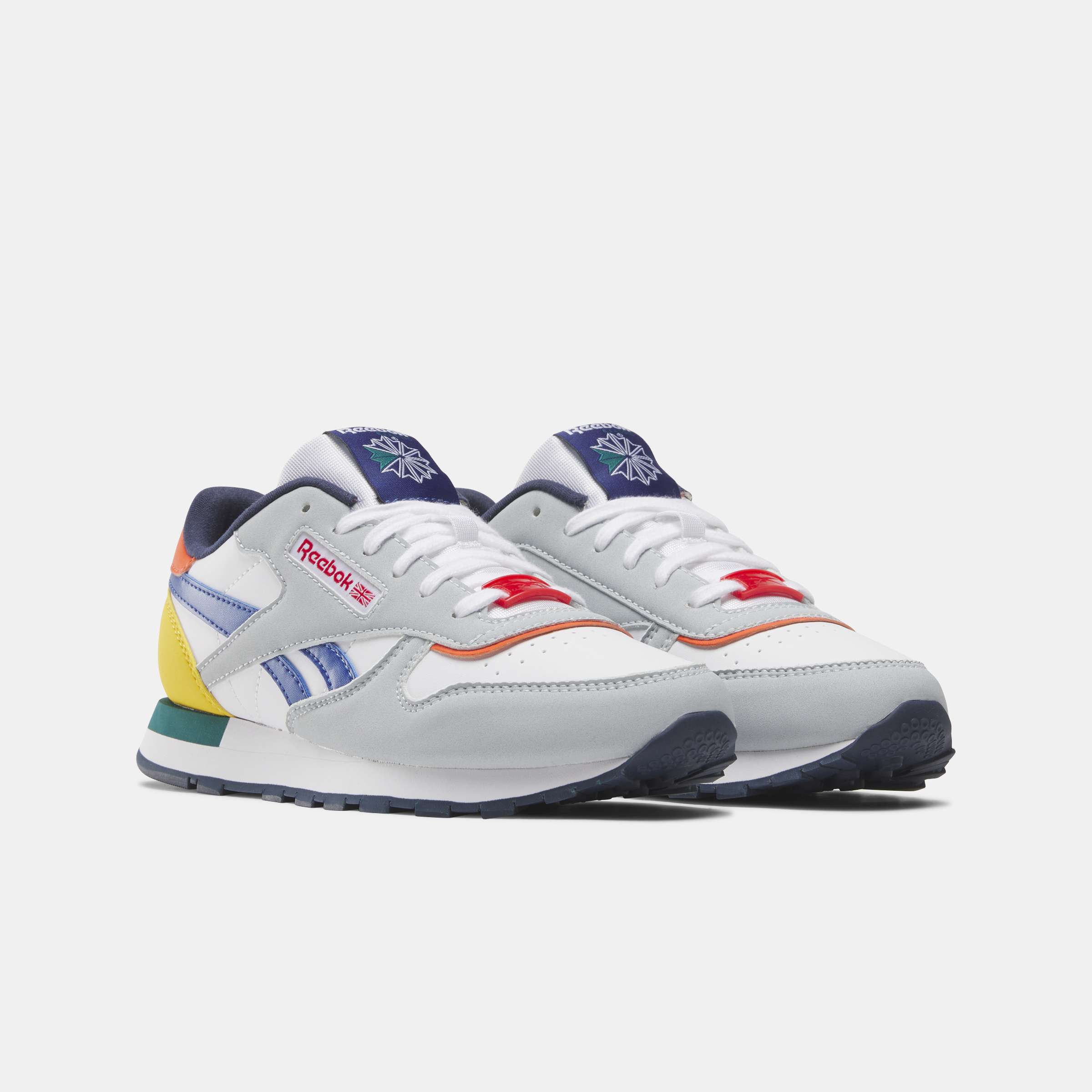 Un homenaje al estilo Reebok de principios del siglo XX. Estos tenis tienen un aire retro que combina a la perfección con tu vida moderna.